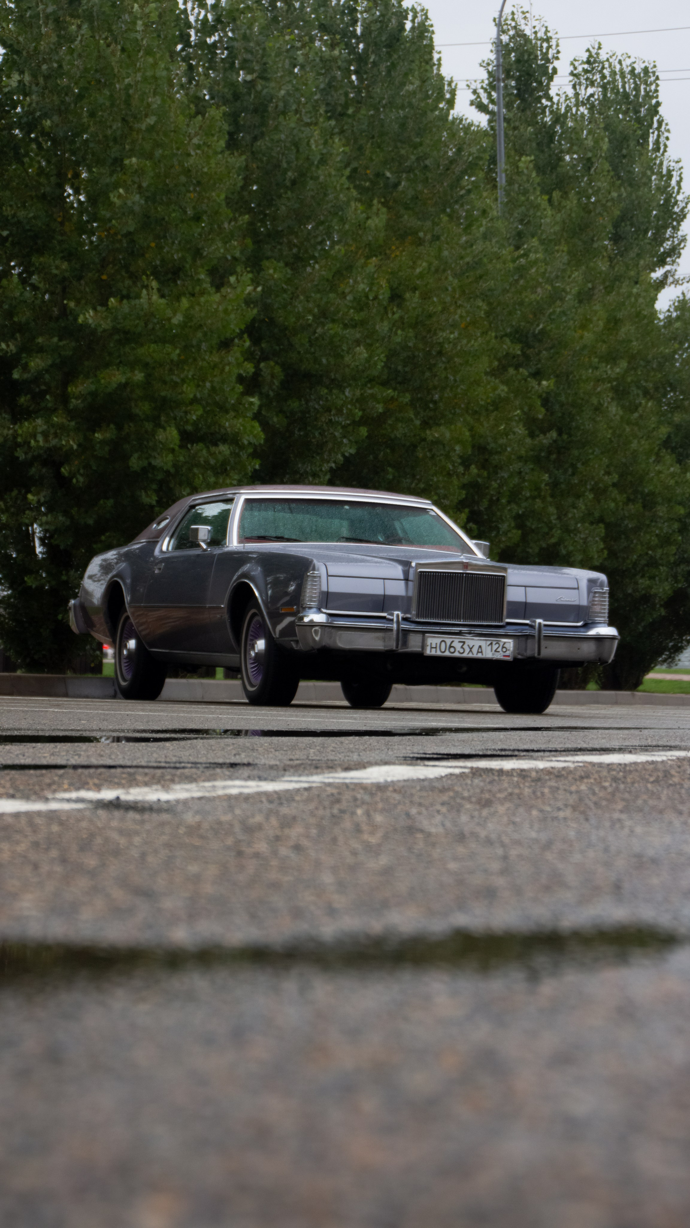 Фото Lincoln Continental Mark IV — купе американской классики