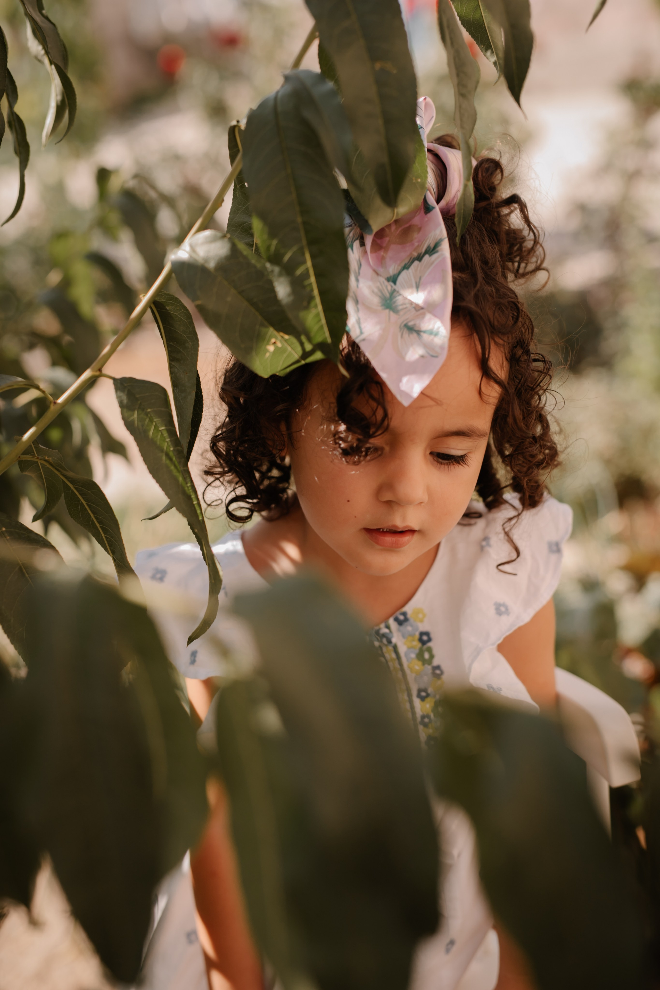 Baby with peaches. Фотограф и ретушер. (Армения/Россия)