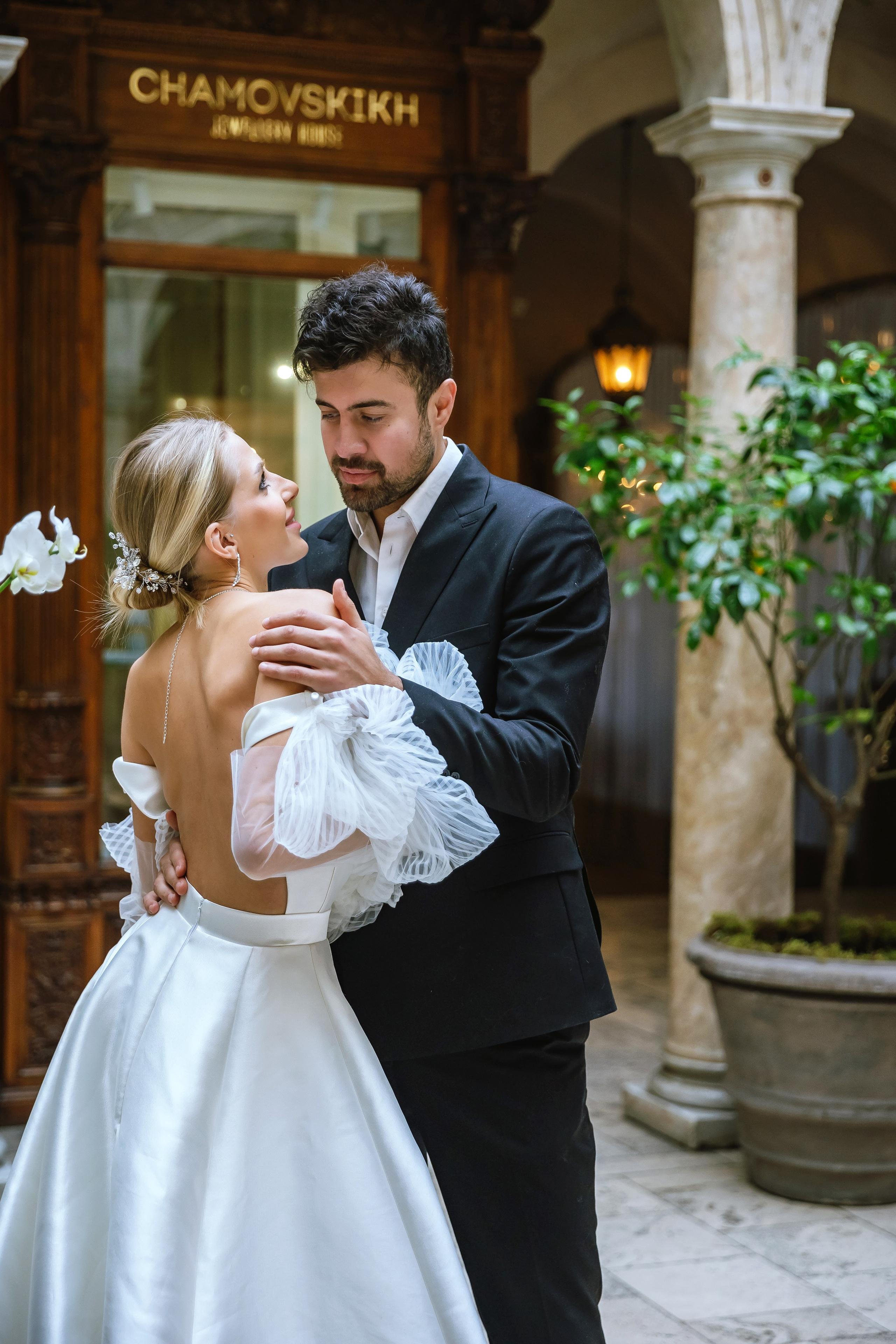 Свадьба в ресторане Турандот. Фотограф и видеограф Москва. Свадебный фотограф, видеограф. Выпускные альбомы. Оживающие альбомы