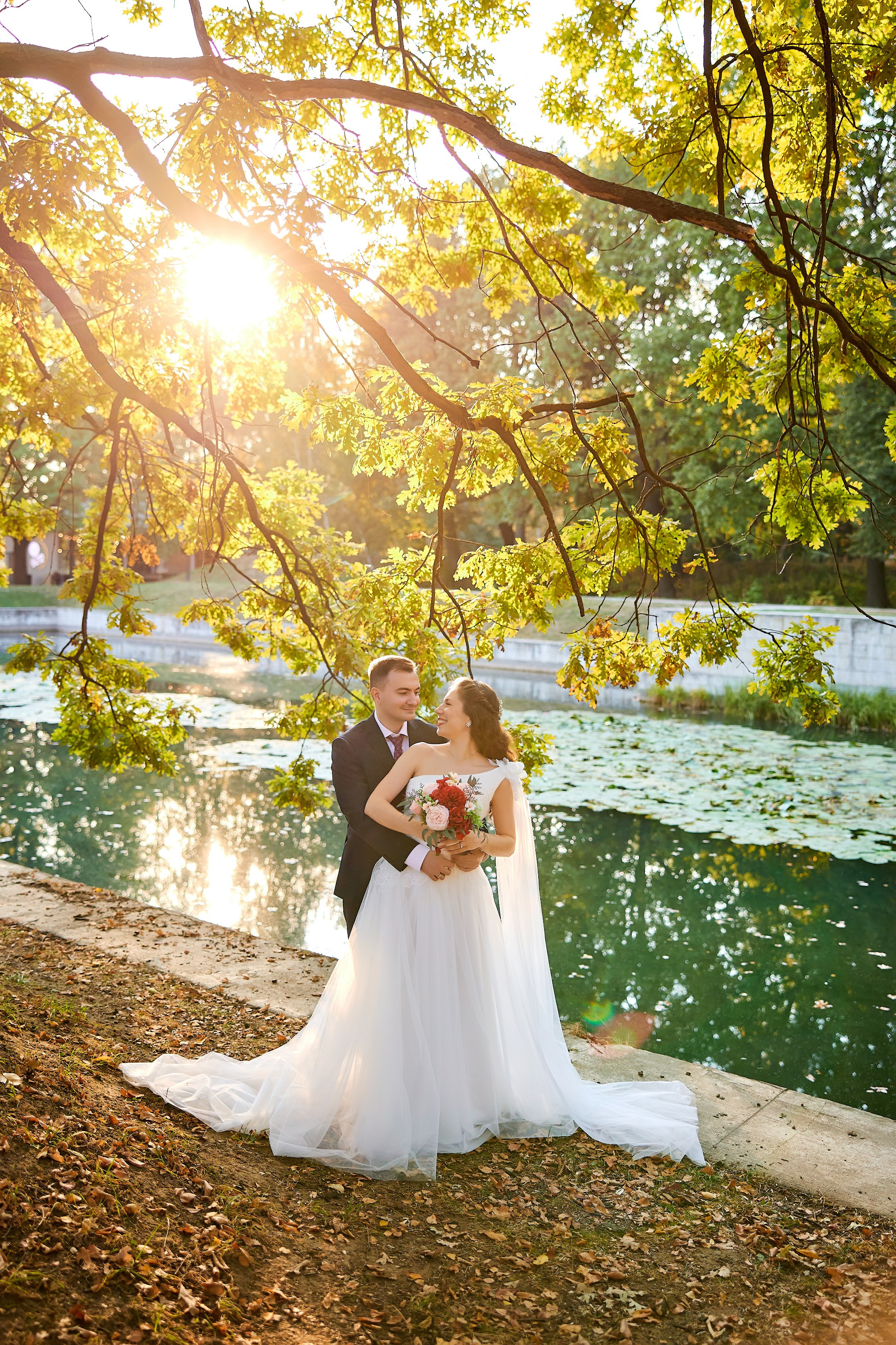 Свадебная фотосессия в Кусково. Свадебный фотограф Сергей Колбинский