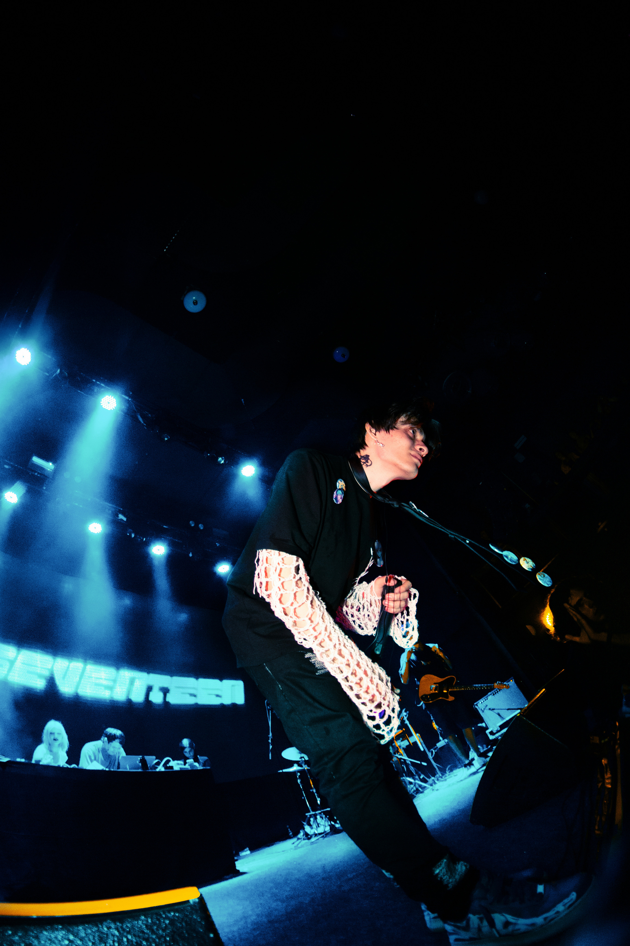 17 SEVENTEEN. Kayala