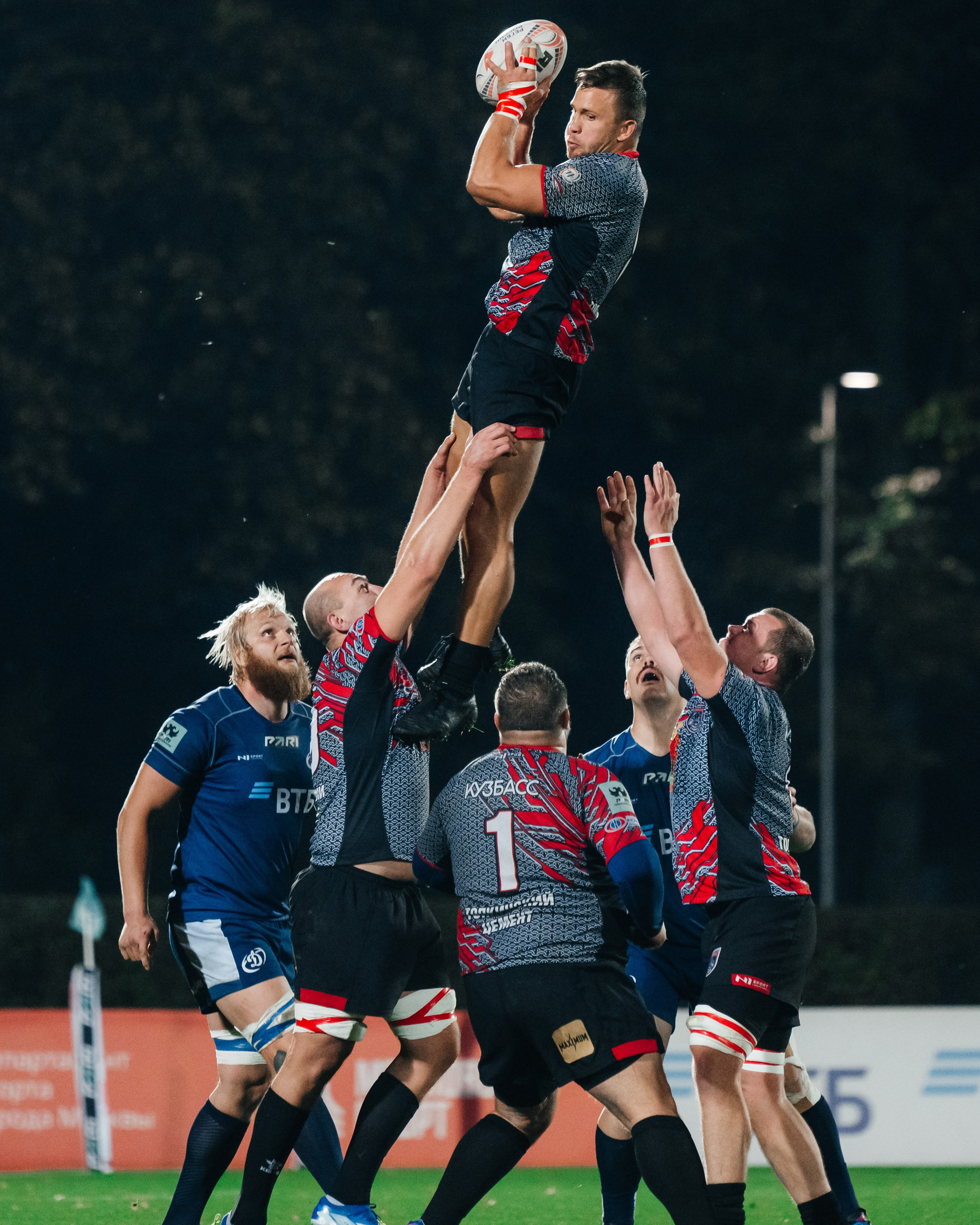 РЕГБИ Динамо — Металлург. ДИНА МИХНЕВА спортивный фотограф Москва