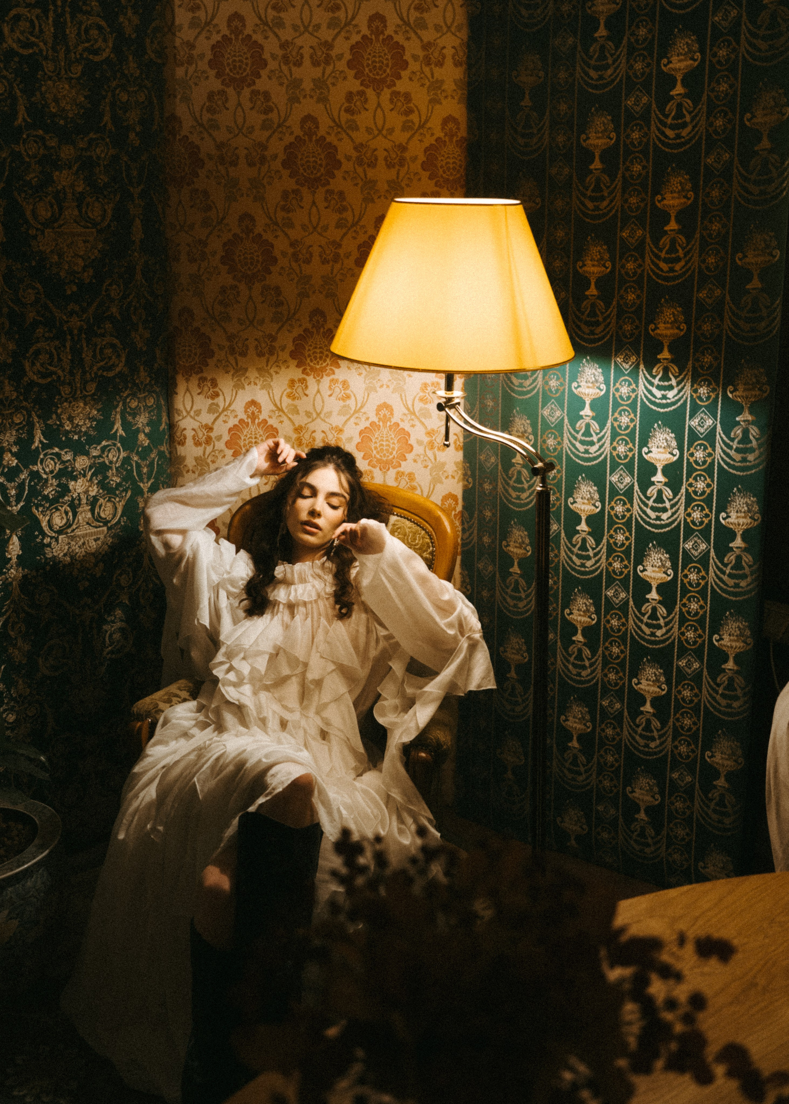 Тимур и Гала | Marco Polo hotel white. Фотограф Вероника Балабанова, Москва