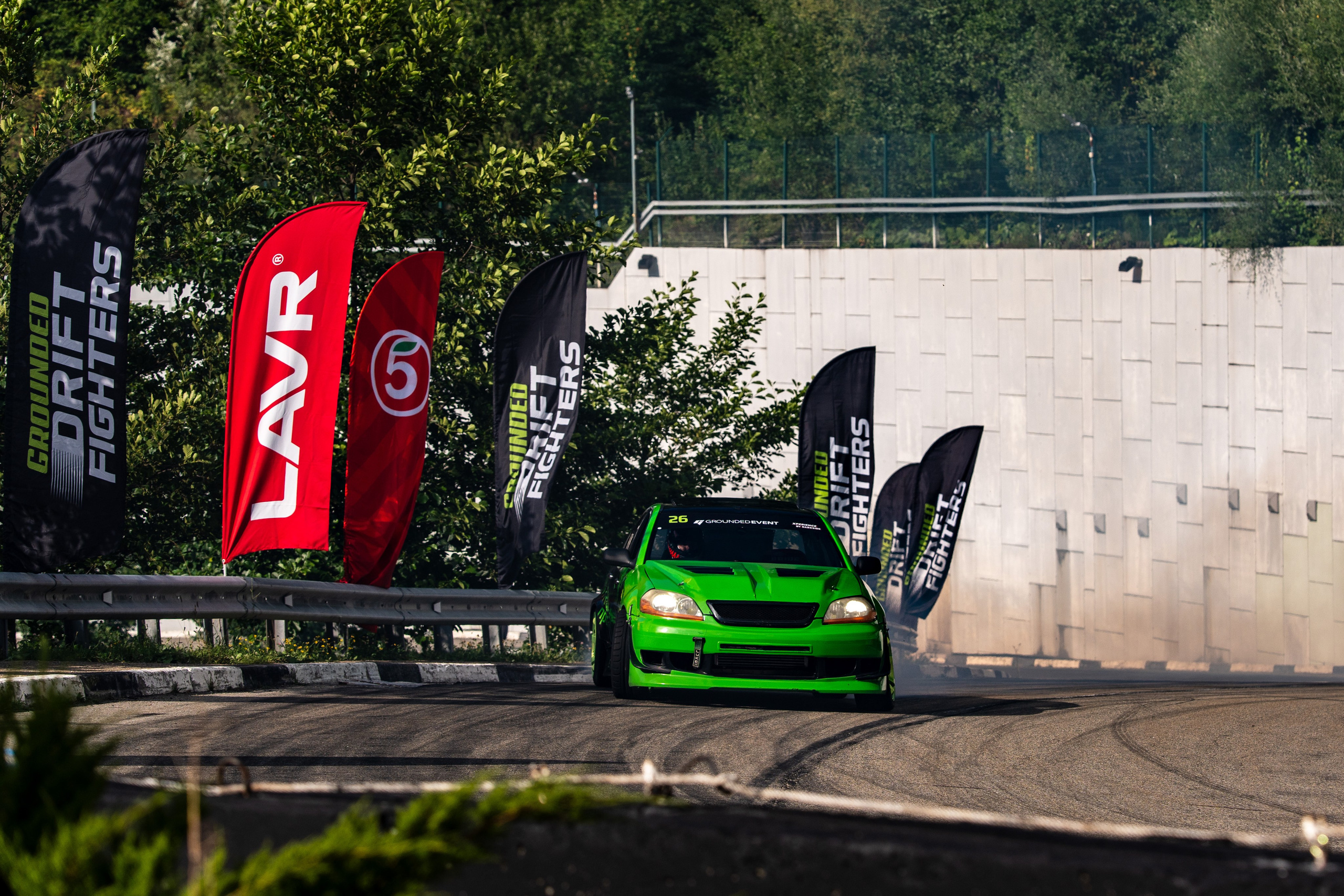 Фотоотчет партнеской интеграции для сети «Пятерочка» на фестивале «Grounded». Репортажный фотограф в Красной Поляне и Сочи Павлюченко Екатерина