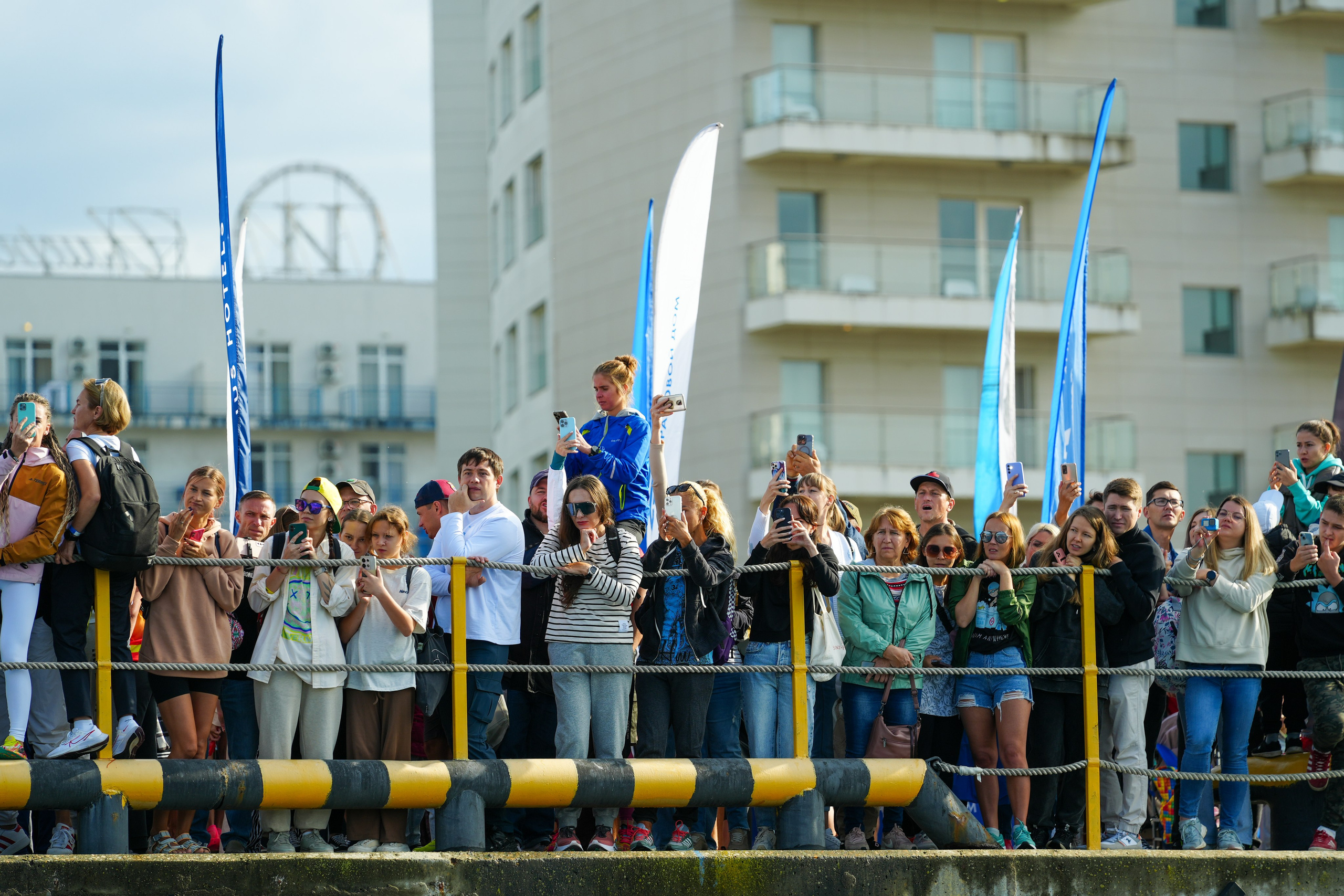 Фотоотчет партнерской интеграции для компании TELE2 на фестивале Ironstar. Репортажный фотограф в Красной Поляне и Сочи Павлюченко Екатерина