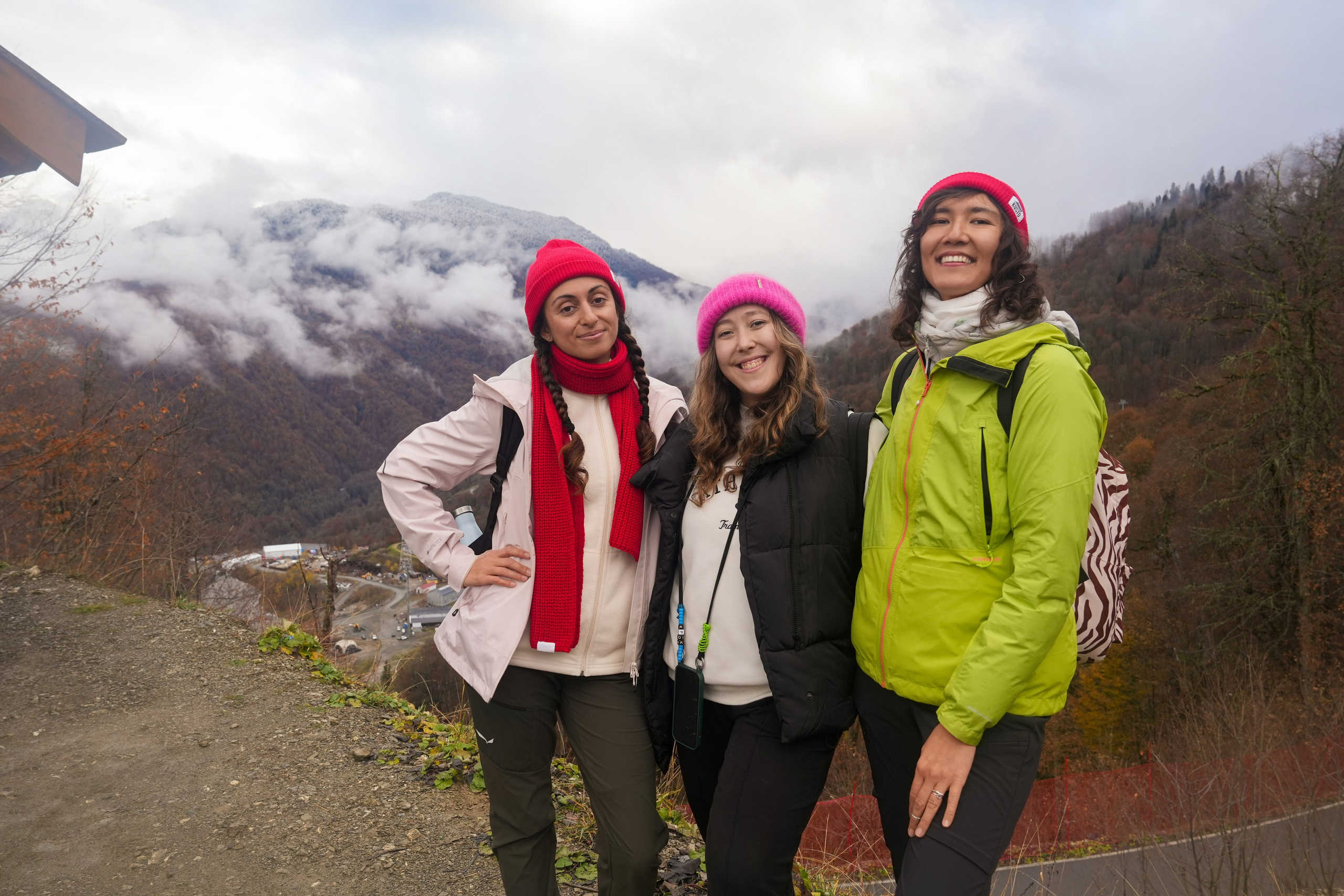 MICE мероприятие — хайкинг на курорте Роза Хутор. Репортажный фотограф в Красной Поляне и Сочи Павлюченко Екатерина