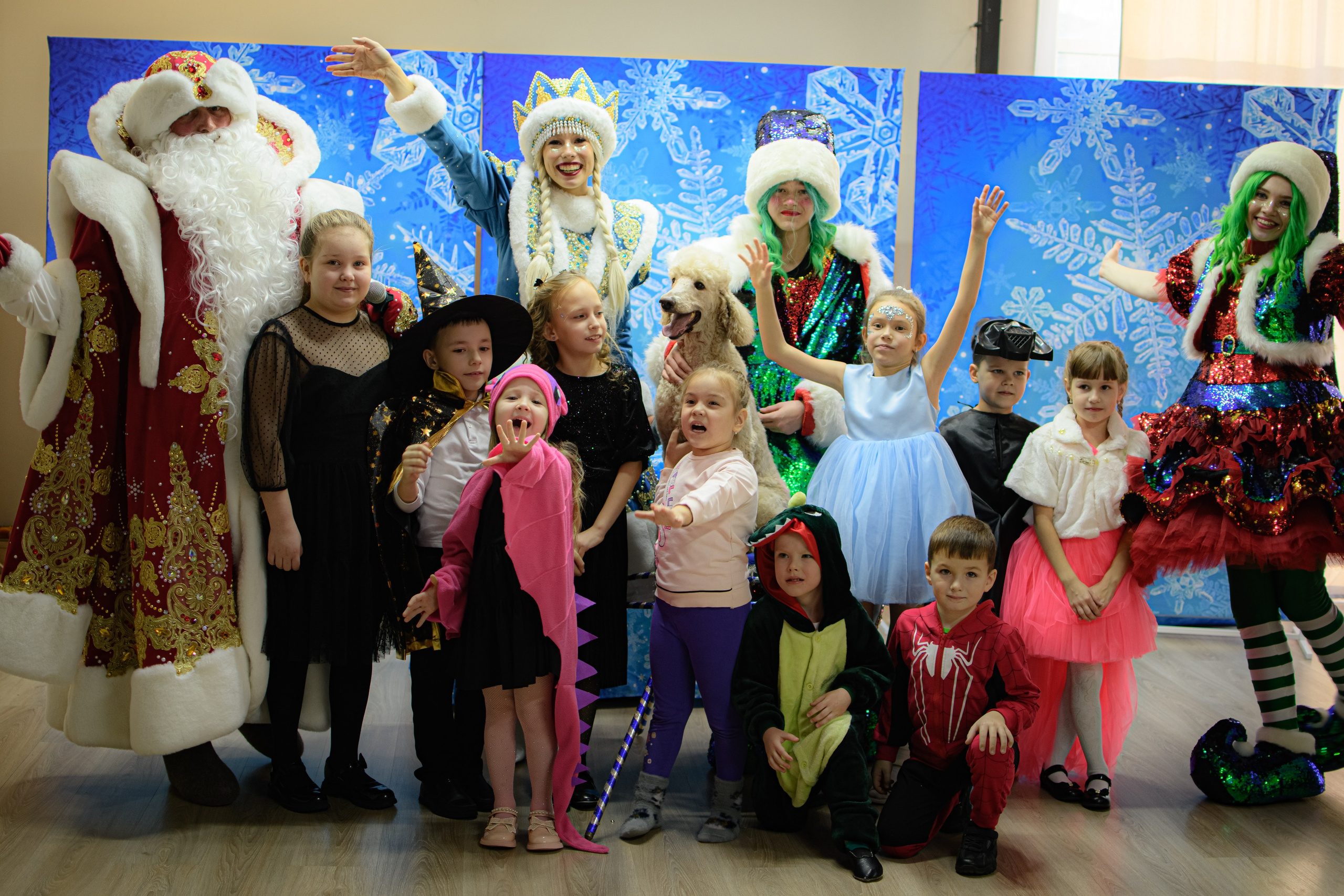 HAPPY NEW YEAR. Photokarish