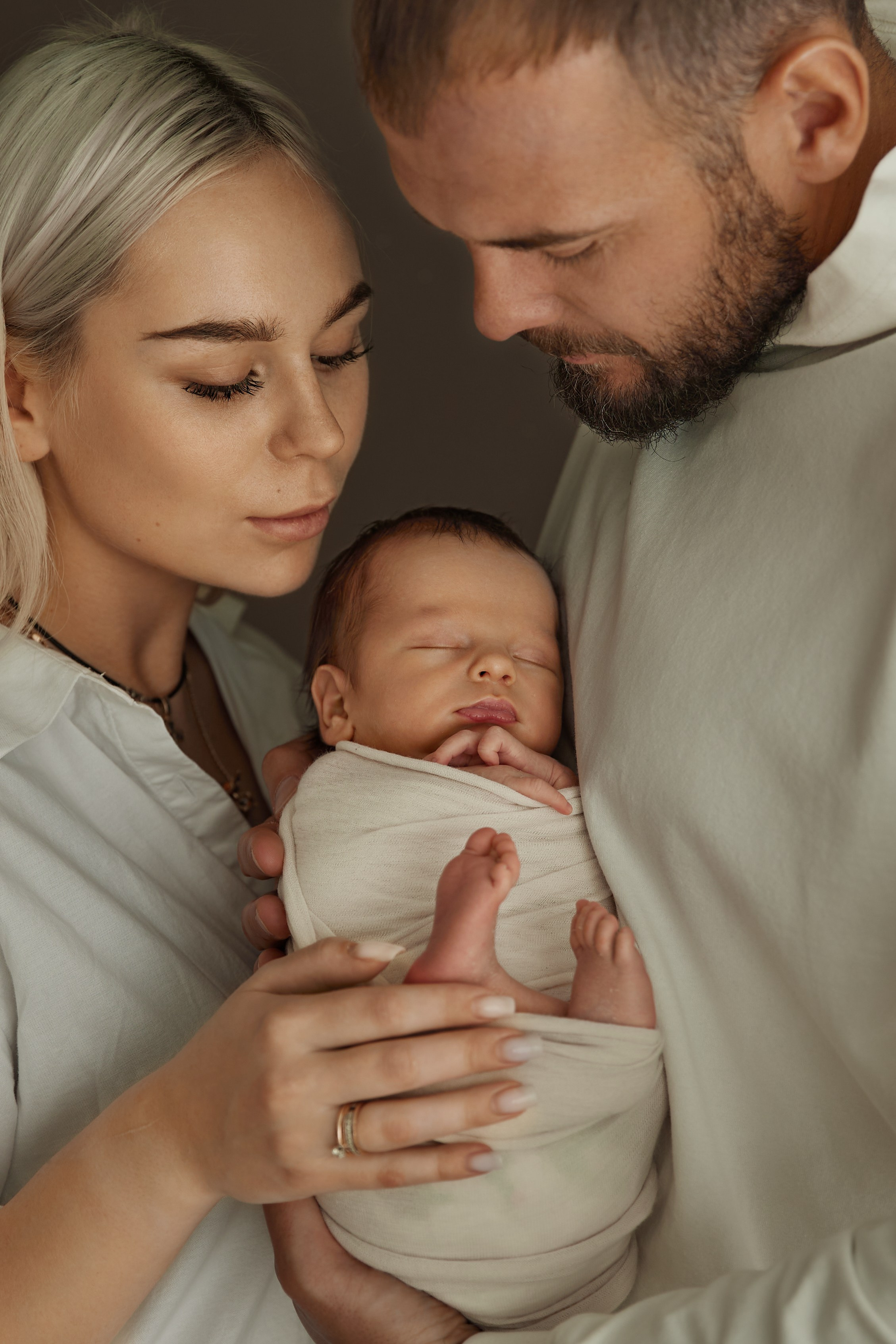 Newborn. Фотограф женского портрета, беременности и материнства Харькова Елена