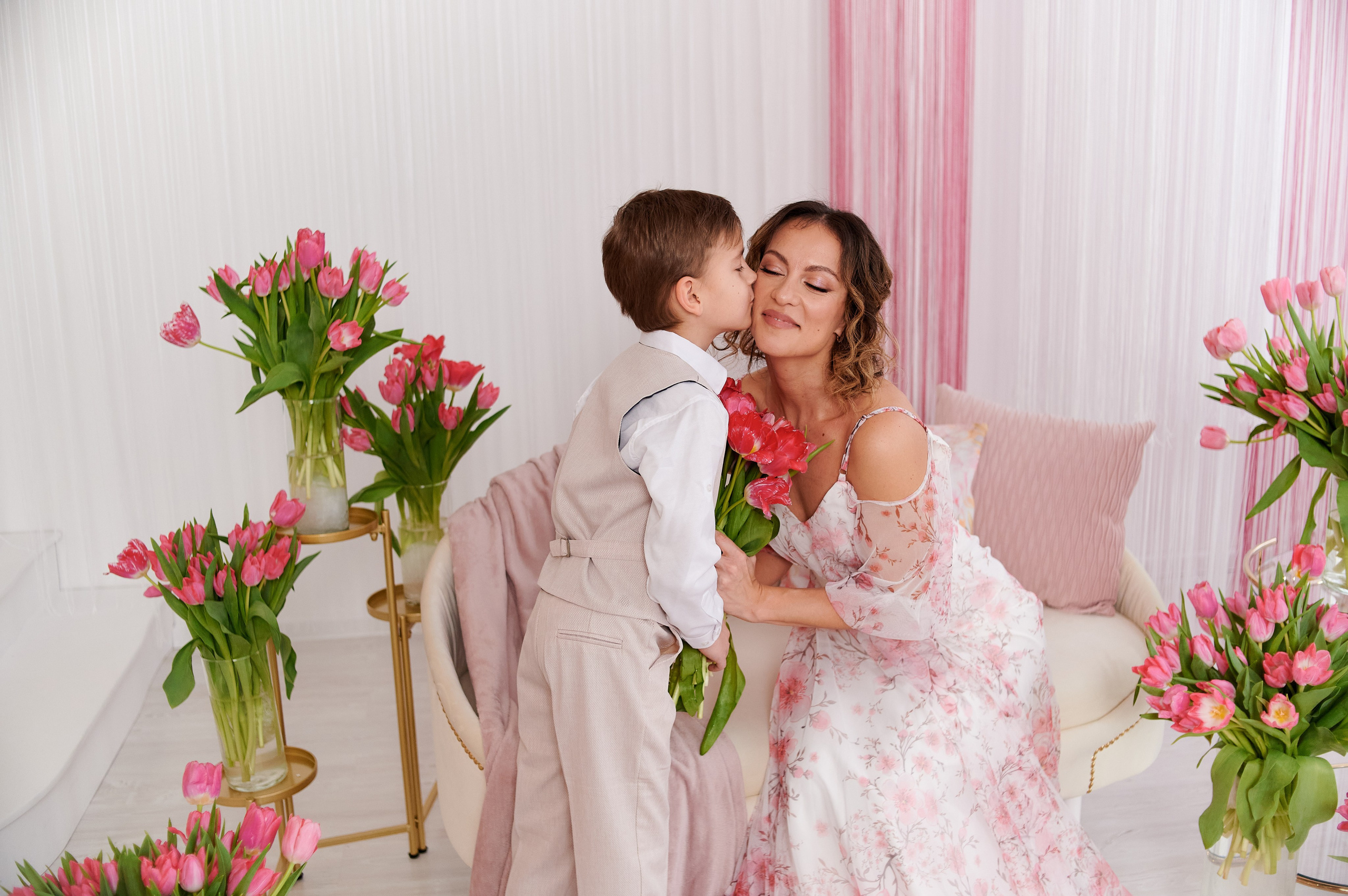 Розовые тюльпаны. Семейный и детский фотограф в г. Ногинске Ангелина Хасанова
