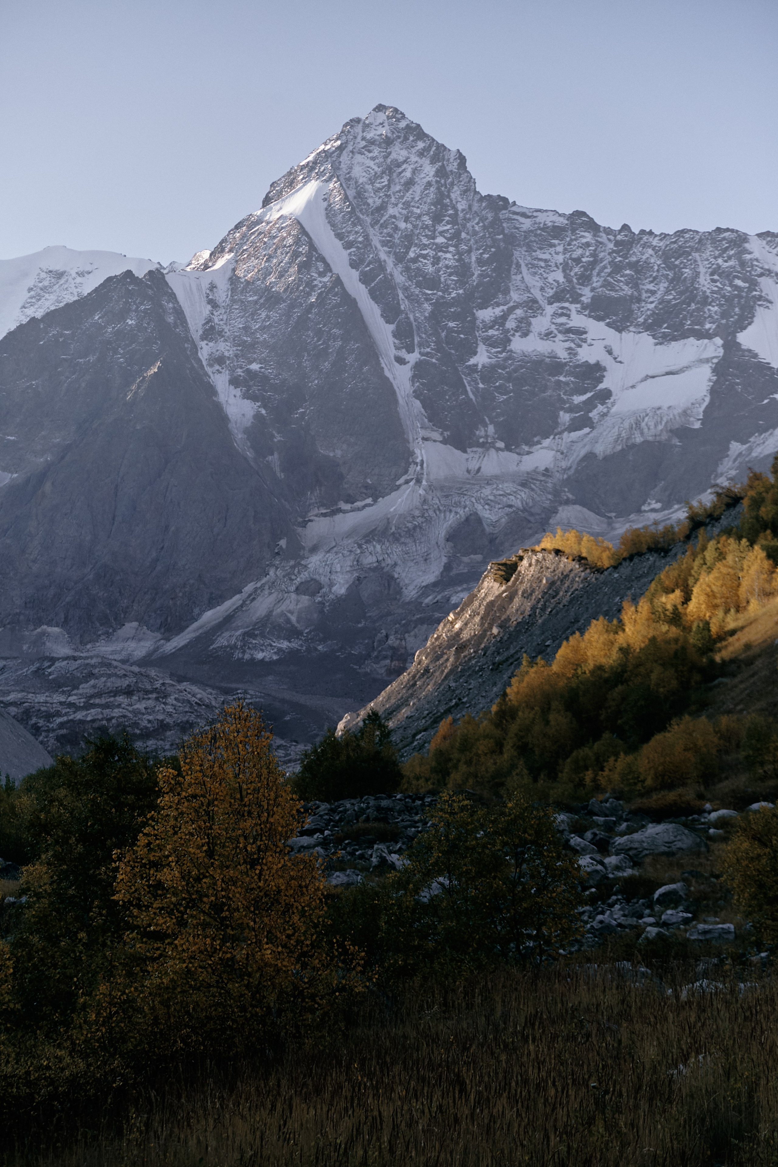 Чегем, дорога к леднику Шаурту. Фотограф Продюсер в горах КБР / Москва  Нальчик Горы