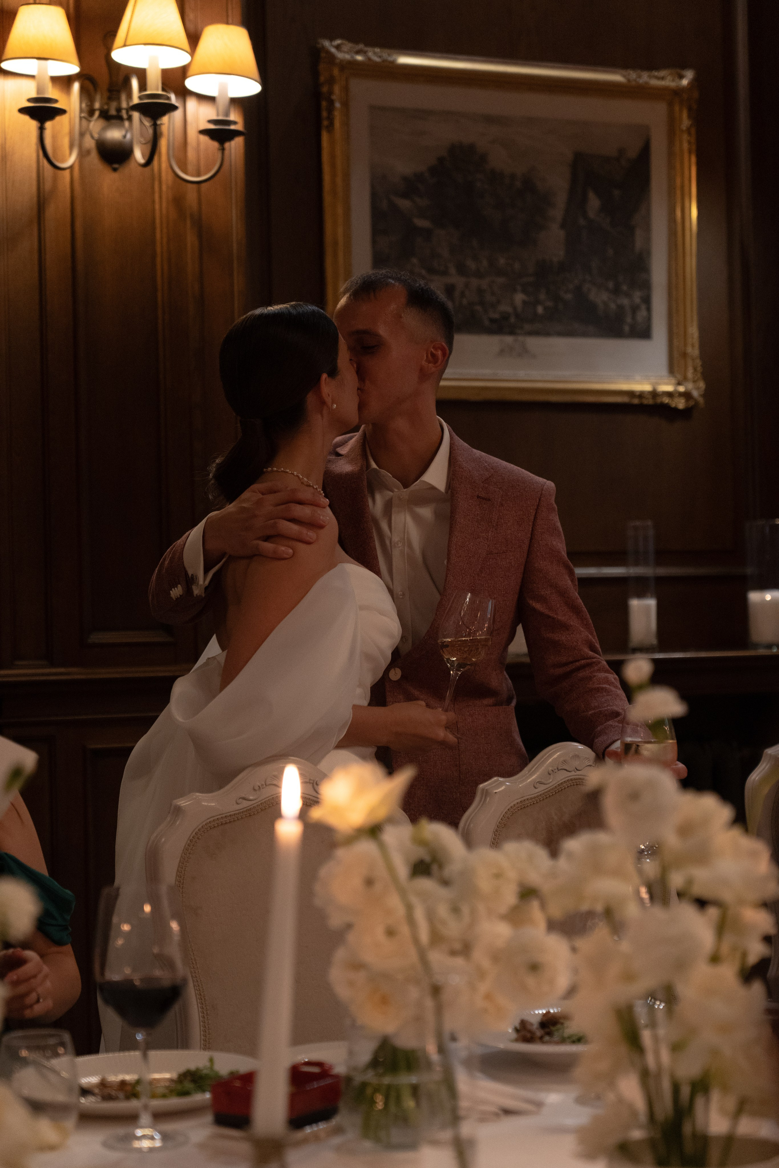 Wine and candles. Свадебный фотограф Наташа Брифли