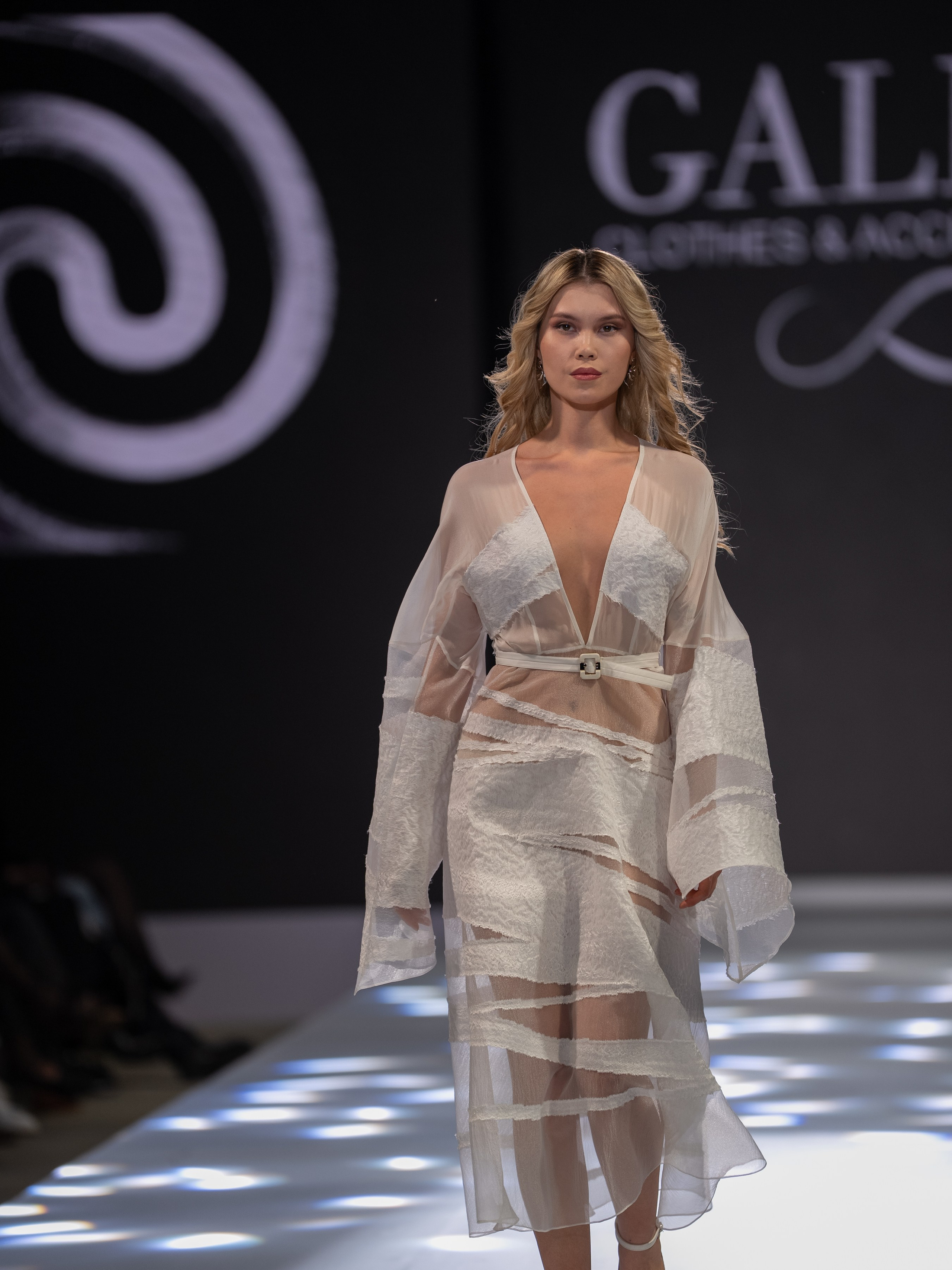 EURASIAN FASHION WEEK Galia. Сайт Алматинского НЮ АРТ, будуар и фэшн фотографа Дениса Карпенко