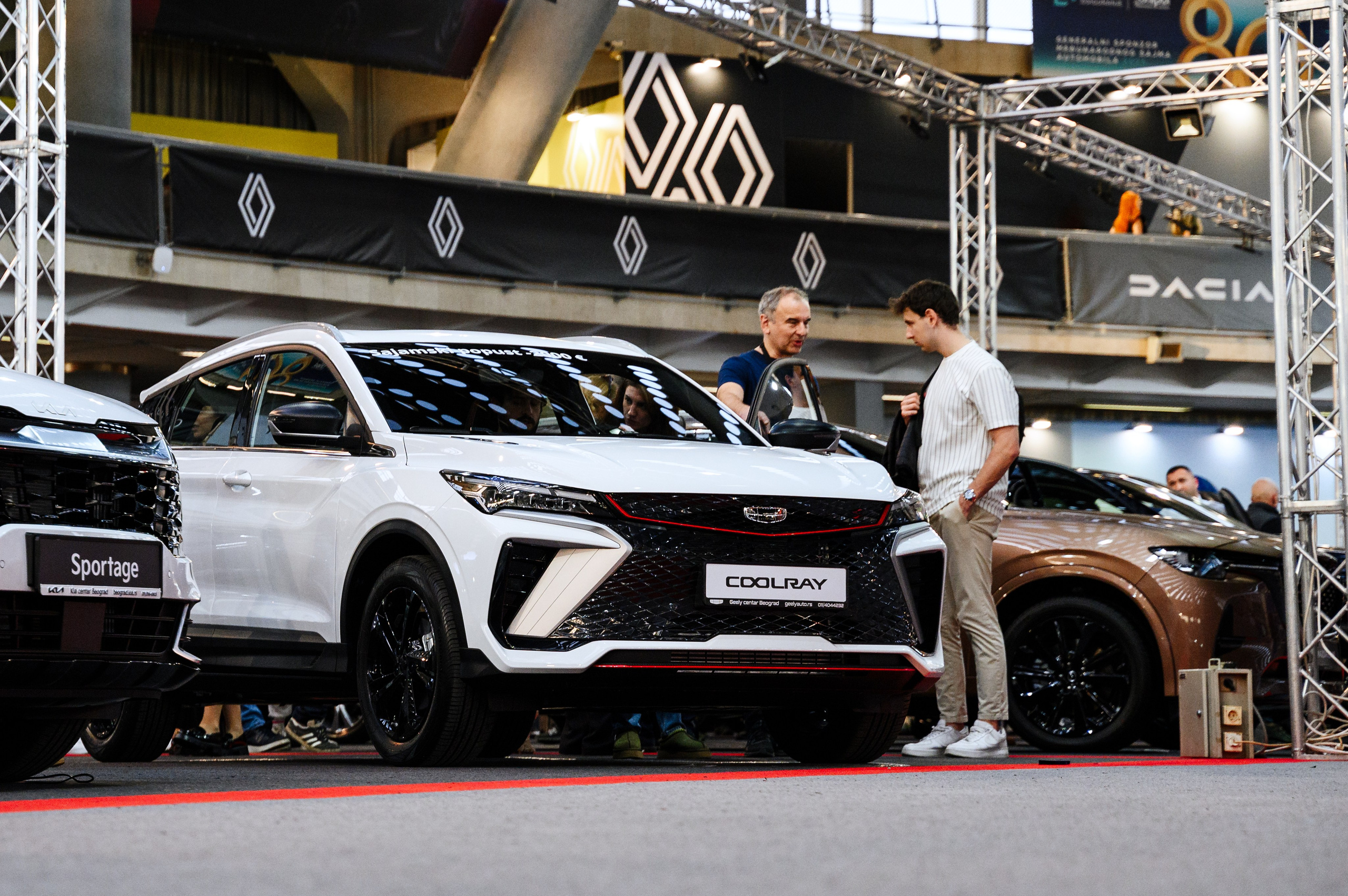 56-й Международный автосалон в Белграде. Елена Чеснокова спортивный фотограф во Владимире и Белграде