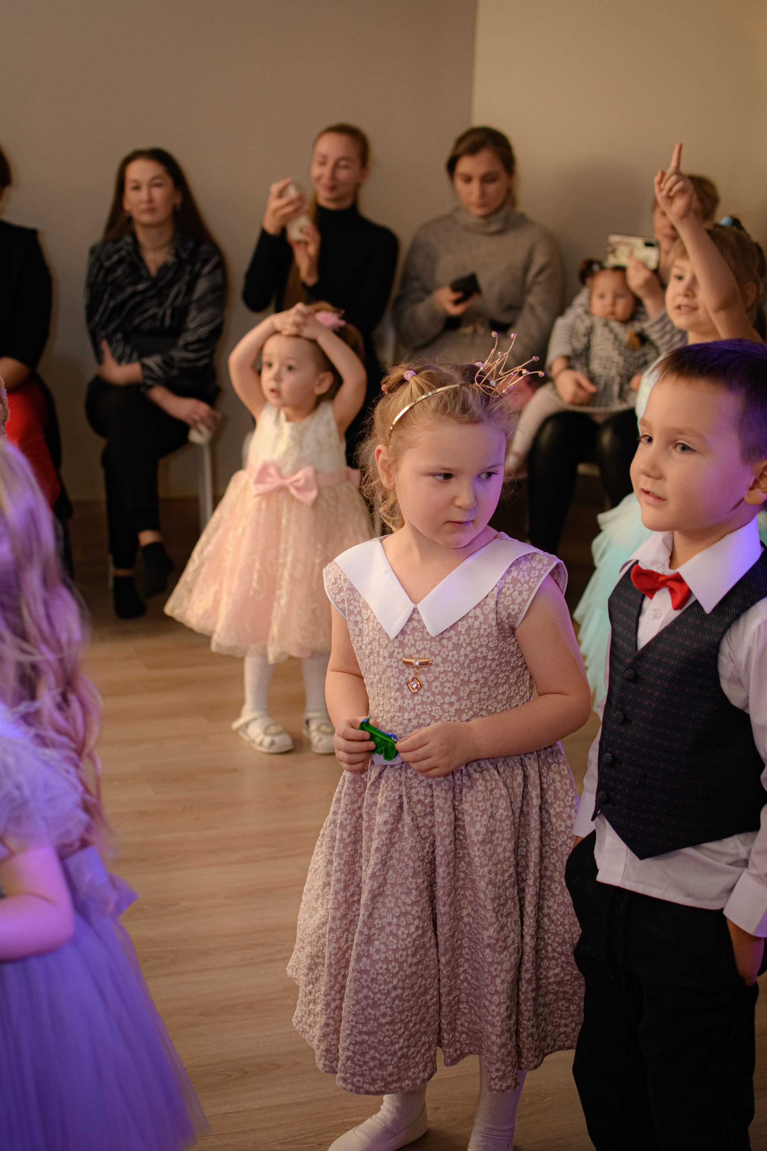 HAPPY NEW YEAR. Photokarish