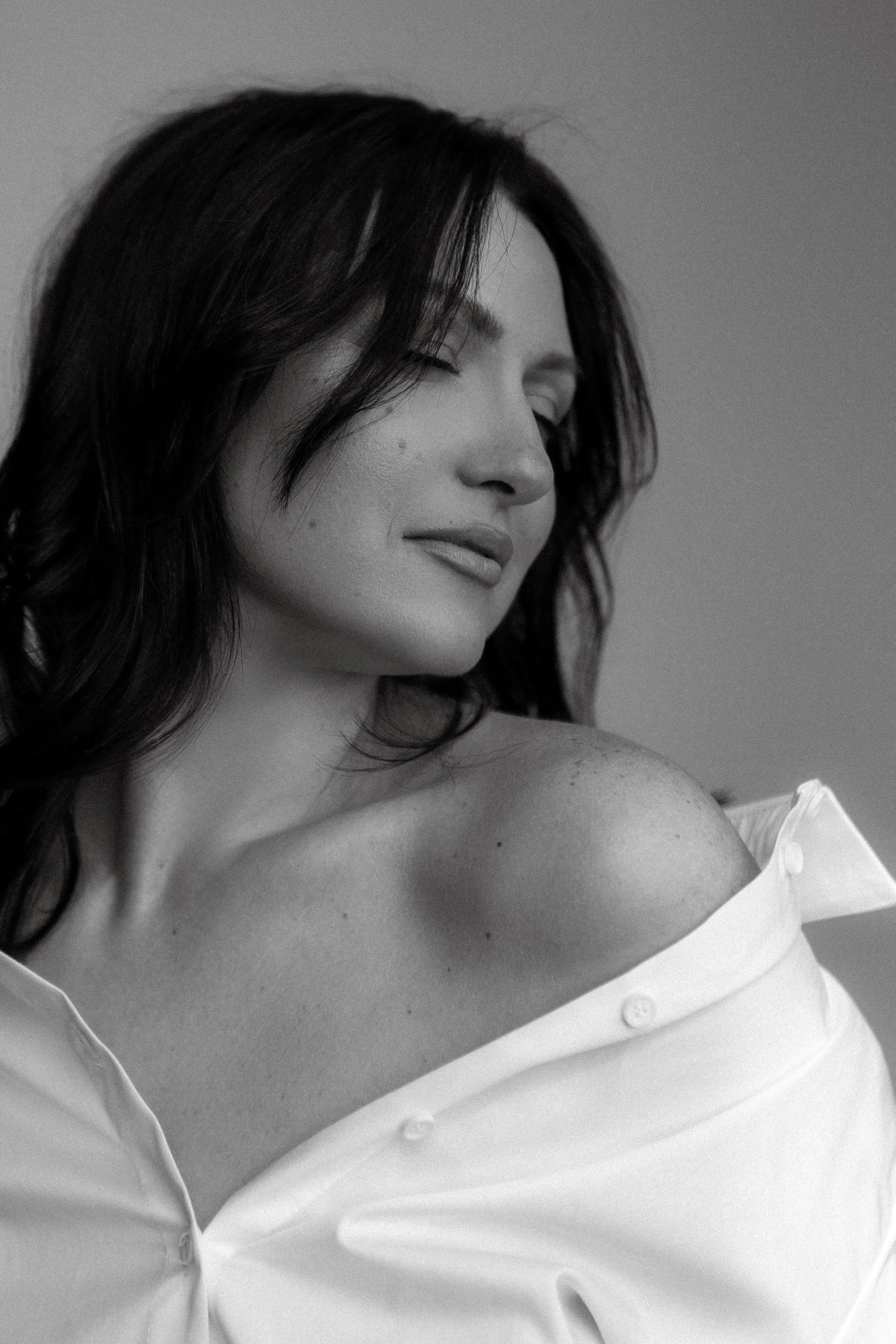 Анна ч/б. Главная