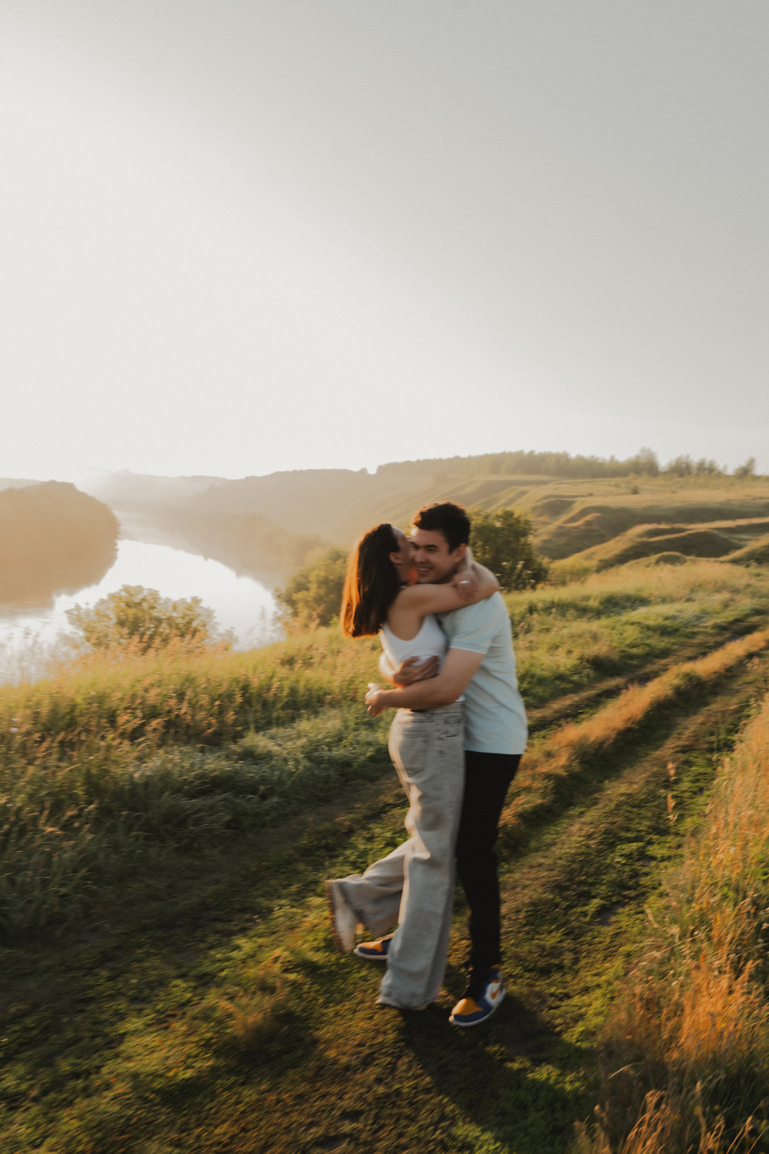 А ♡ И  — Любовь у рассветной реки. Свадебный и портретный фотограф в Москве, Светлана Янковая