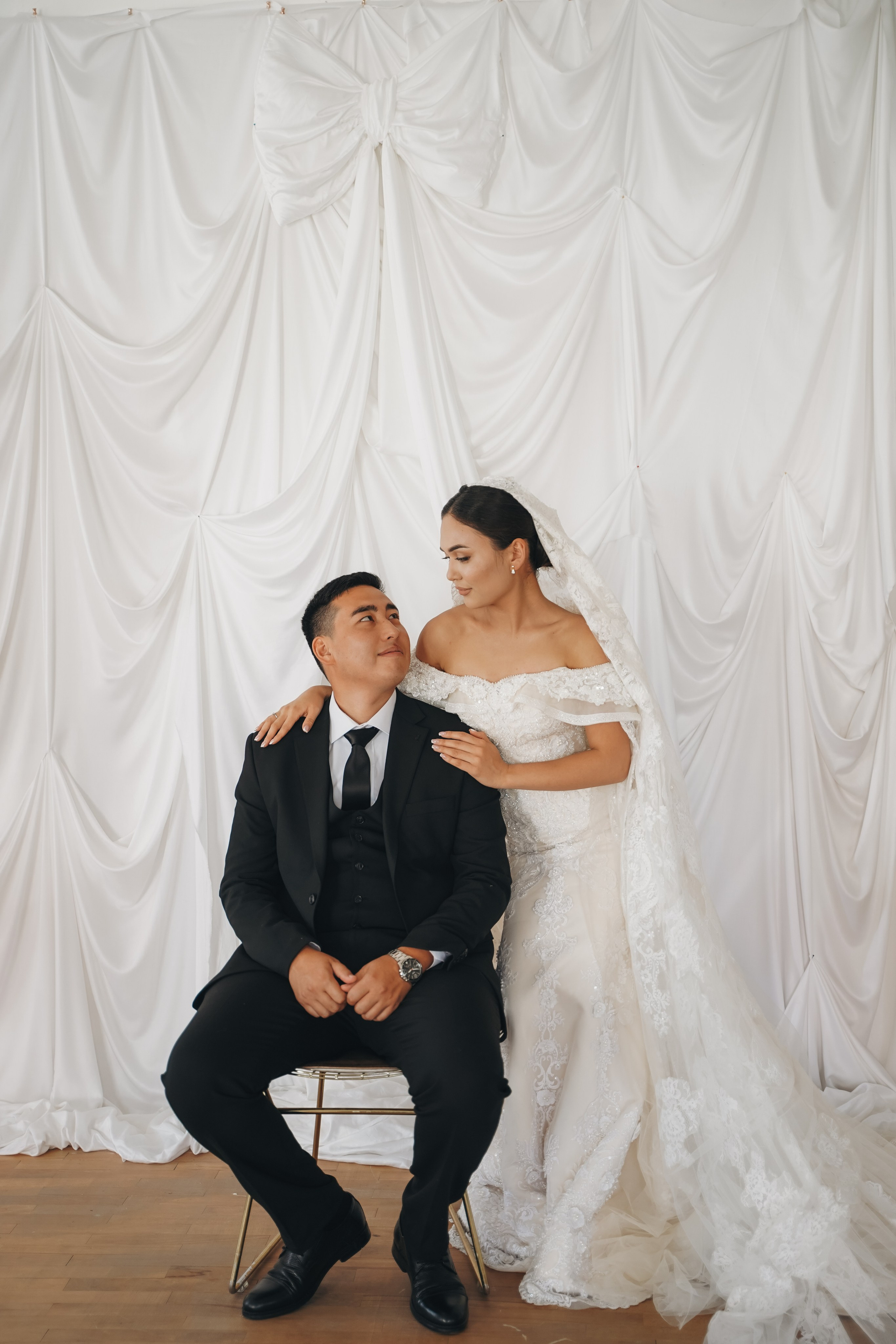 Жаслан и Арина. Фото и видео для вас в Астрахани!