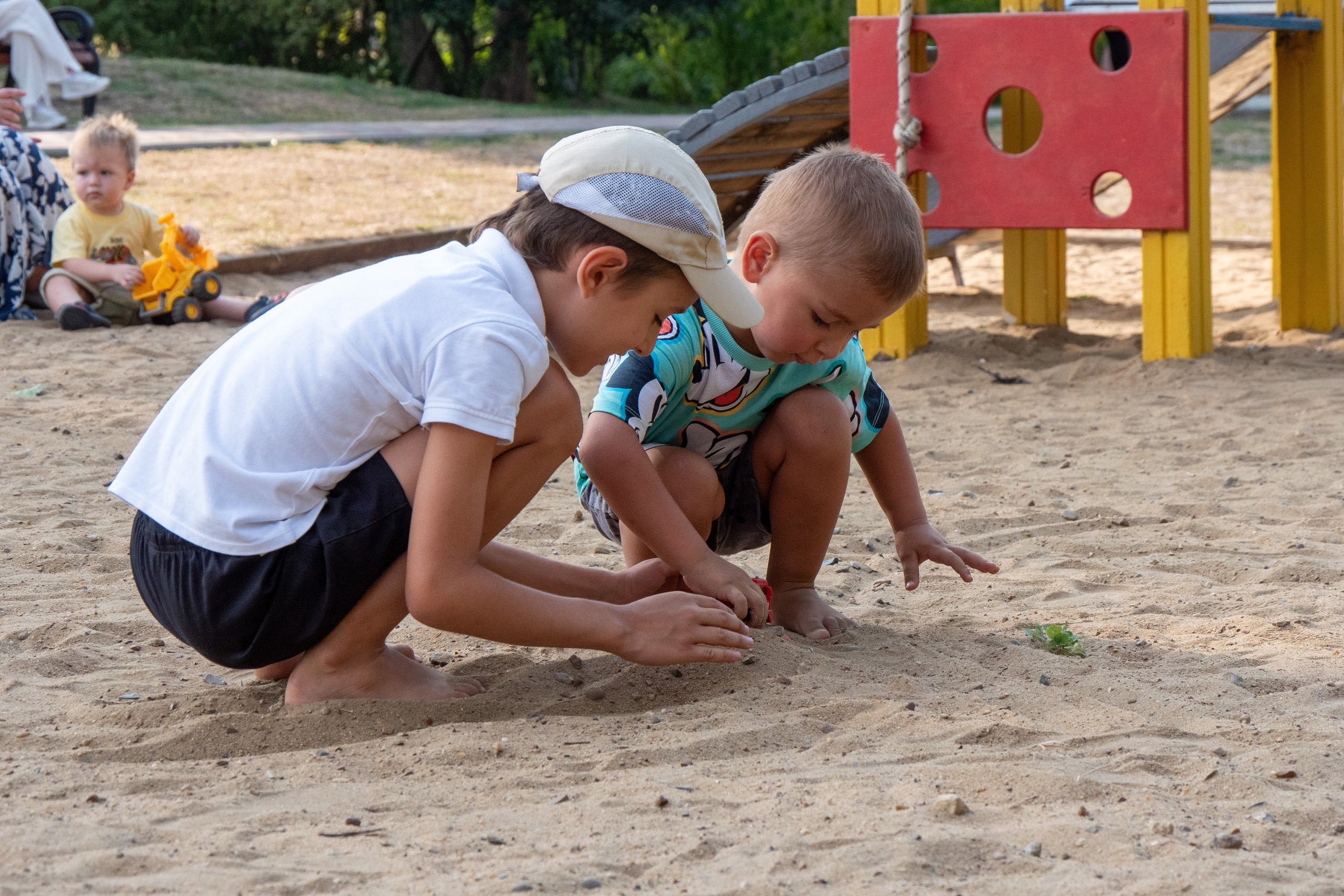 Дети в парке