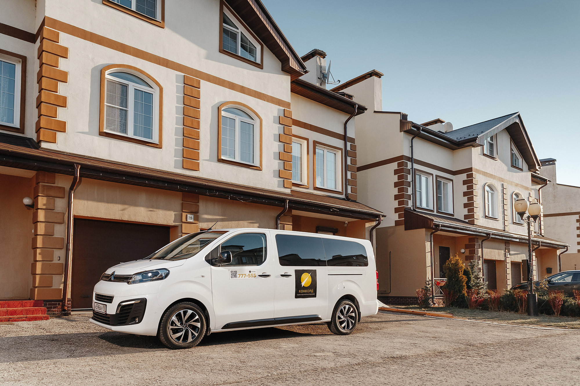 Автомобильная съемка. Фотограф Сергей Наставник. Рекламная фотосъемка любой сложности