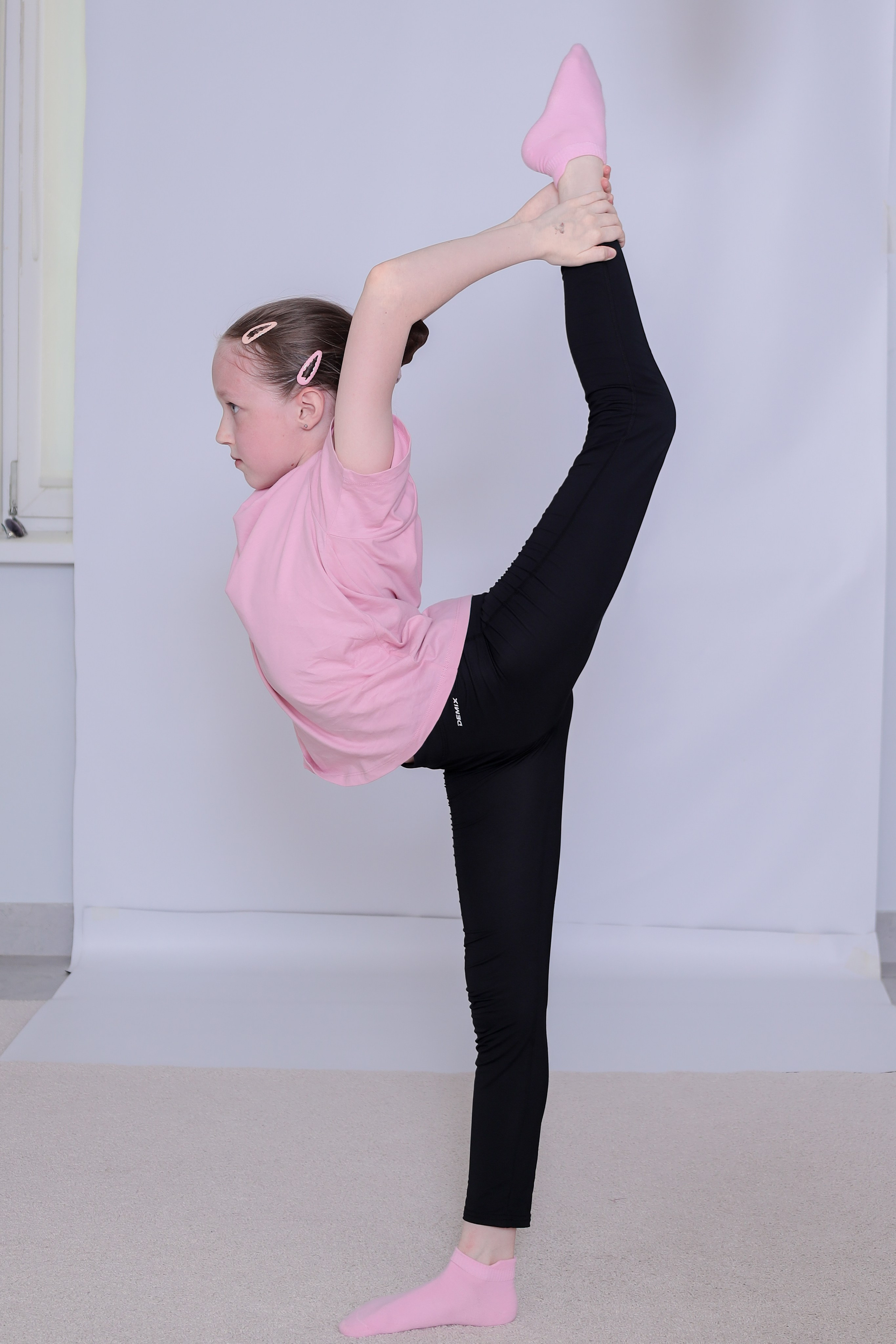 Детская аэройога. Фотограф Надршина Лилия