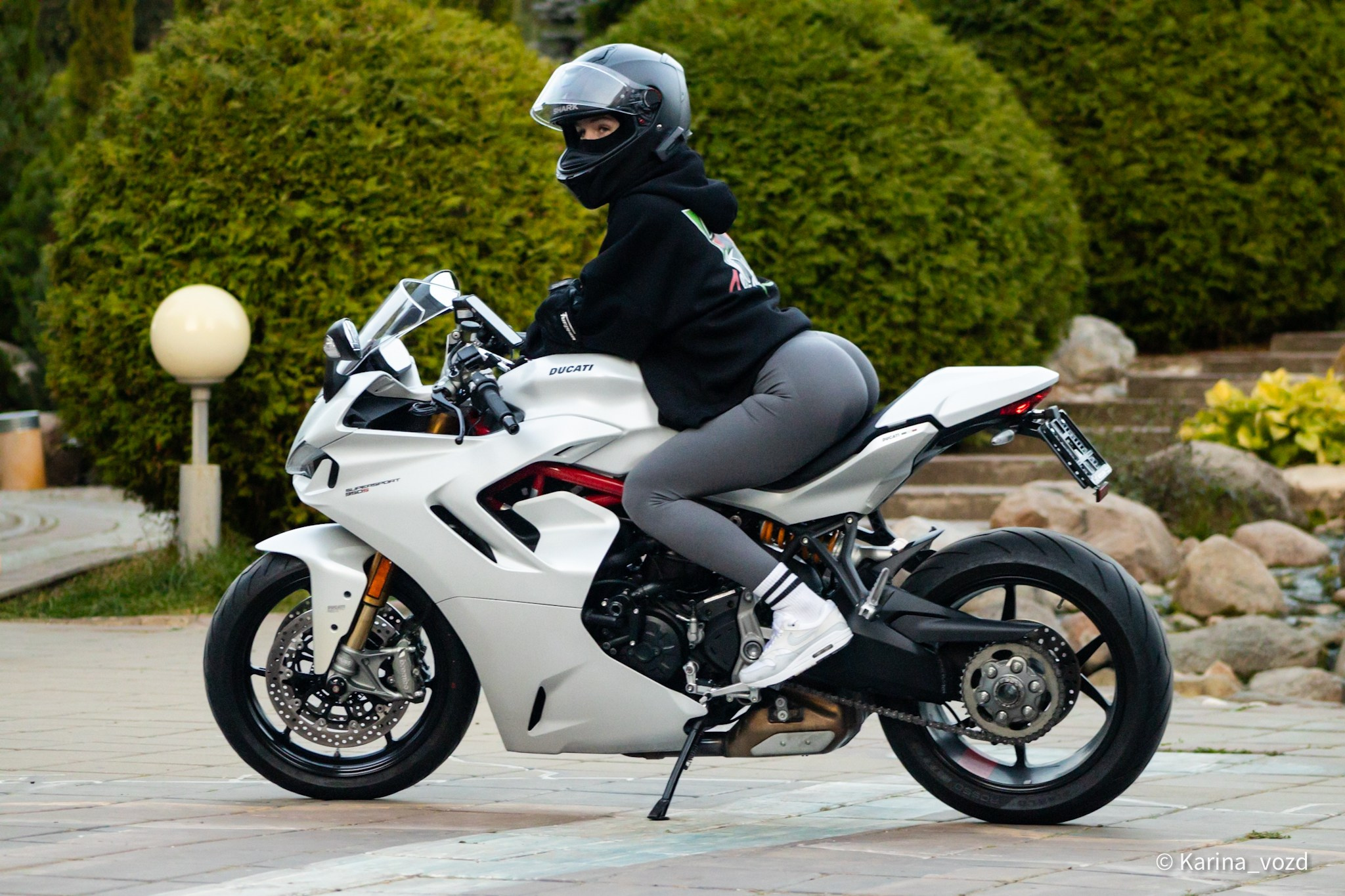 Летний фотосет для участников сообщества «ZelRiders». Репортажный фотограф в Москве и Зеленограде Karina-vozd