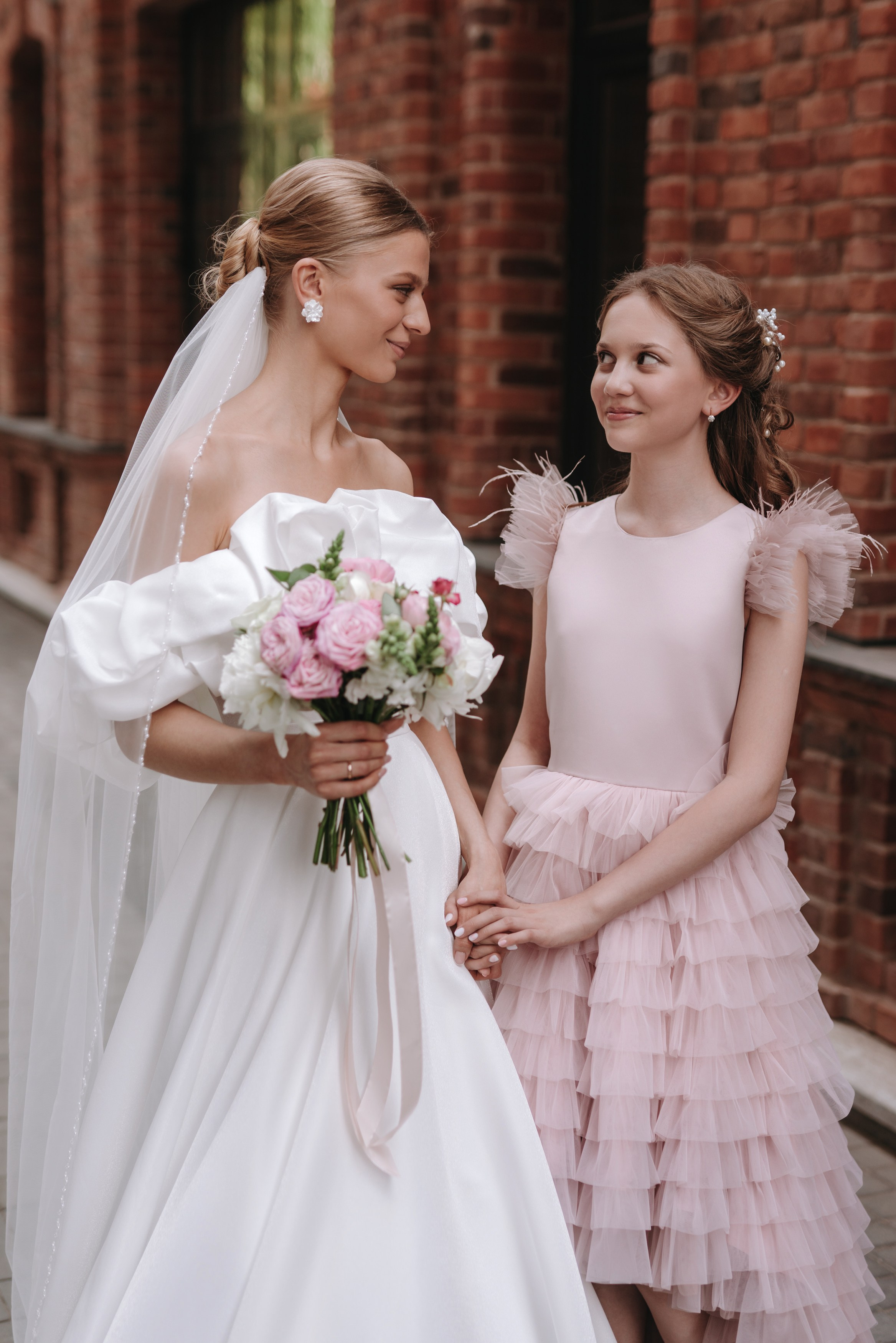 БАНКЕТНЫЙ ЗАЛ ДАСКО ГАРДЕН, ЭМИЛЬ БУРАНГУЛОВ, ИЛЬНАР АХМАДУЛЛИН