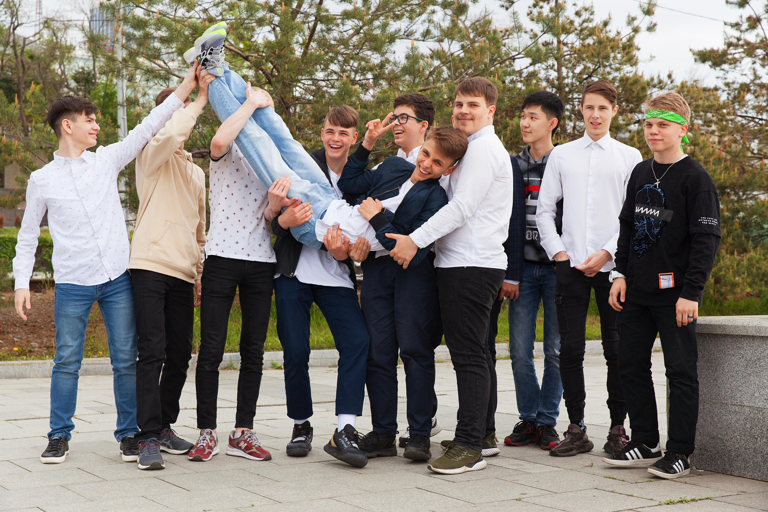 9 класс. Иван Ефремов фотограф в городе Владивостоке