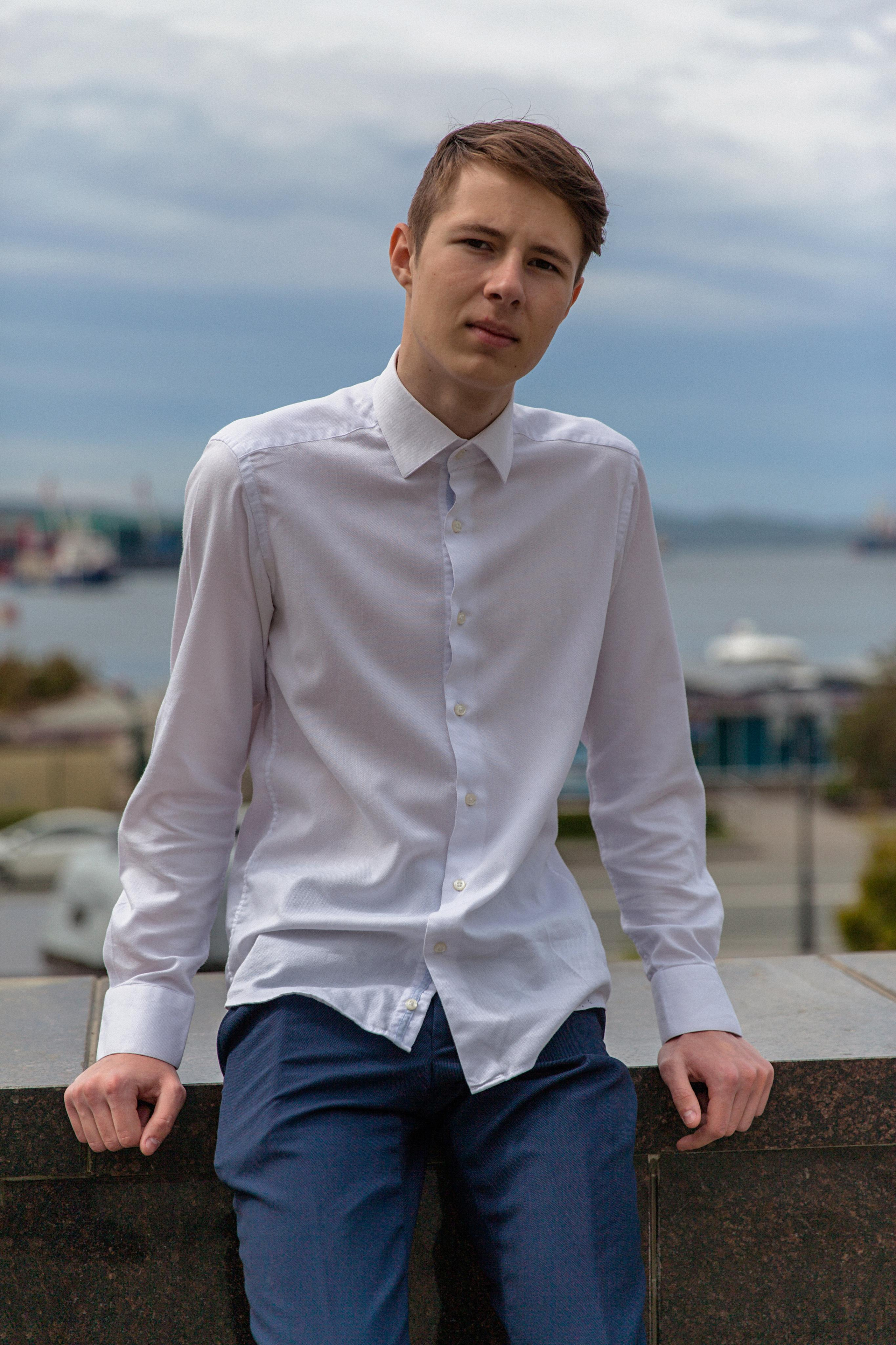 9 класс. Иван Ефремов фотограф в городе Владивостоке