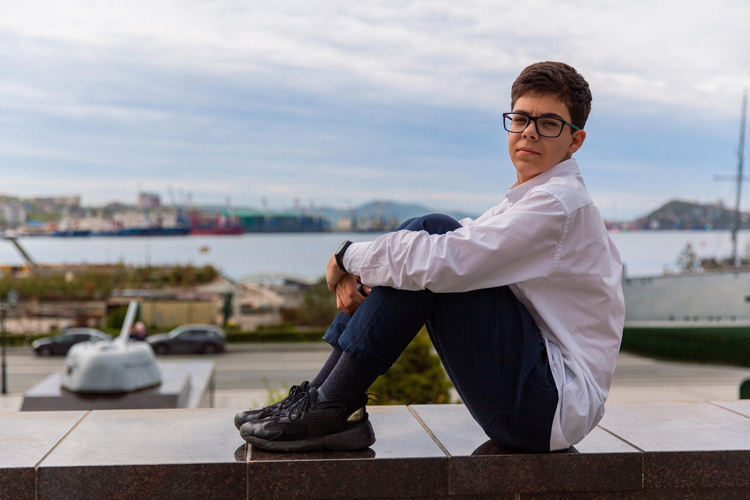 9 класс. Иван Ефремов фотограф в городе Владивостоке