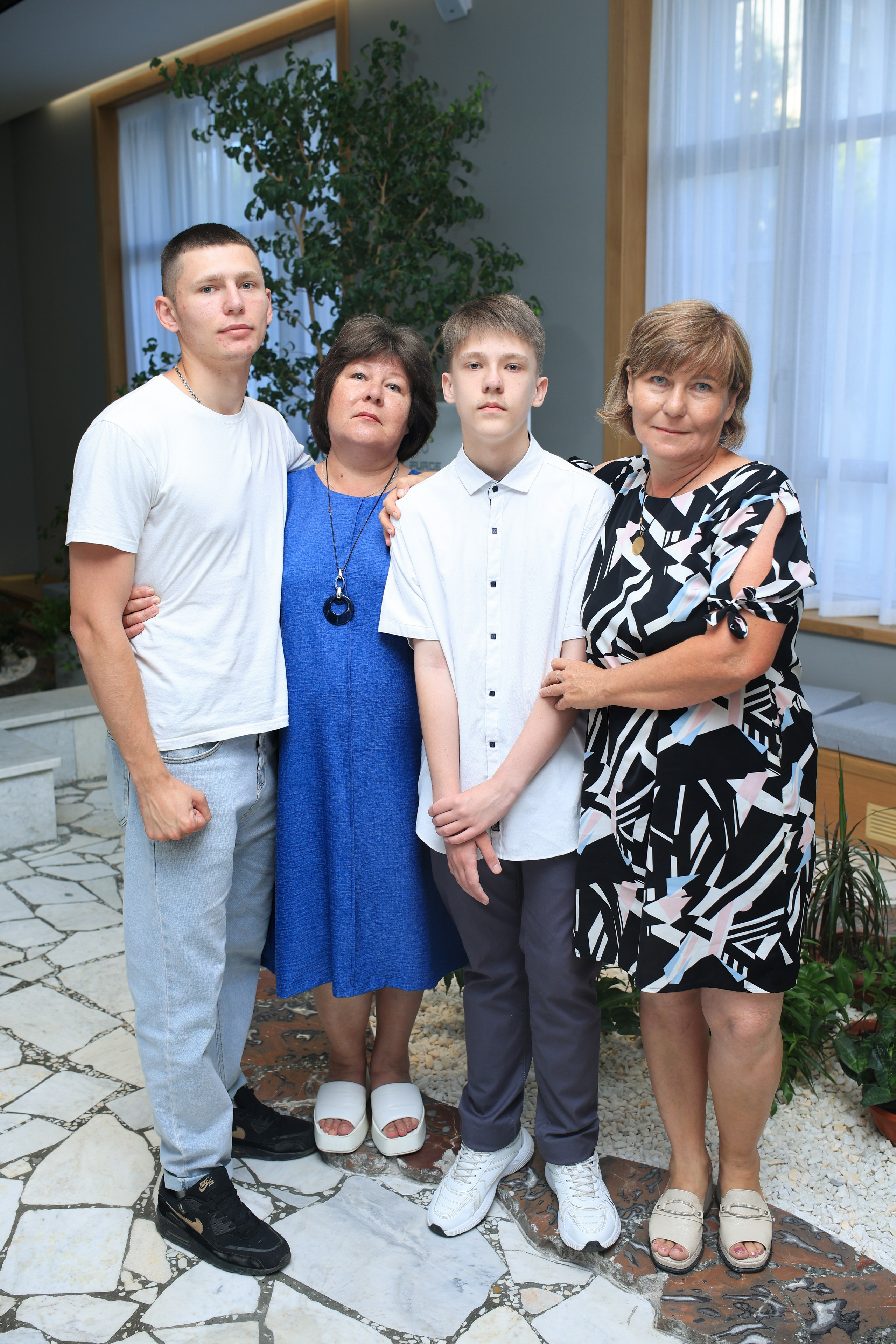 Вручение аттестатов 9 класс. Семейный фотограф в Волгограде Надежда Головко