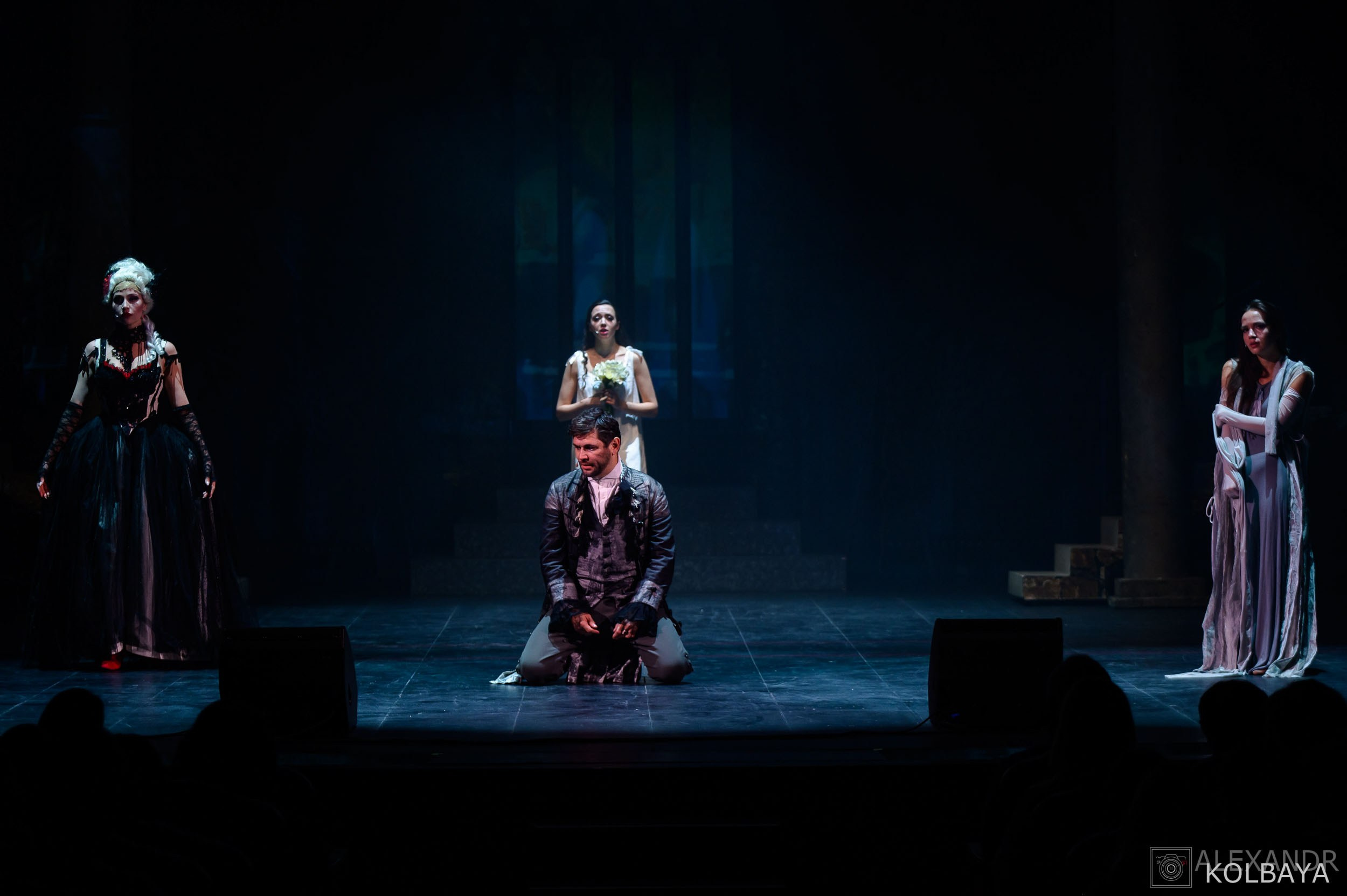 Опасные связи. Концертный и театральный репортажный фотограф в Москве Александр Колбая