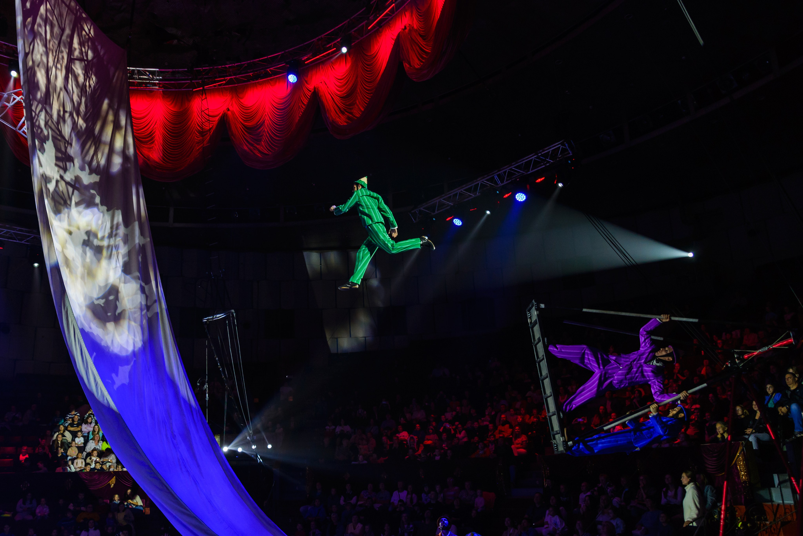 Пермский государственный цирк. Фотограф в Ханты-Мансийске Евгений Жуланов