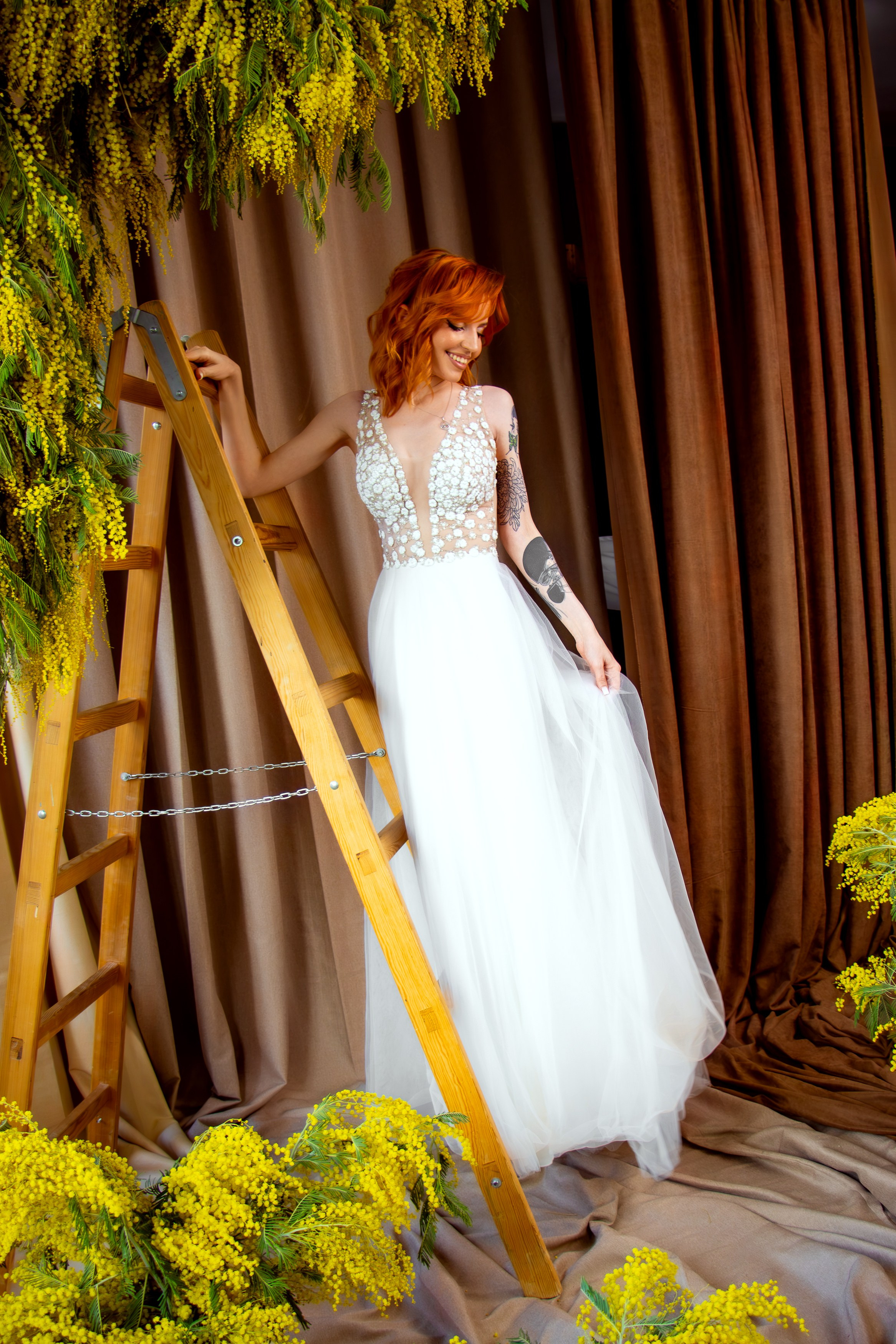 Анна в мимозе. Фотограф Татьяна Матрос