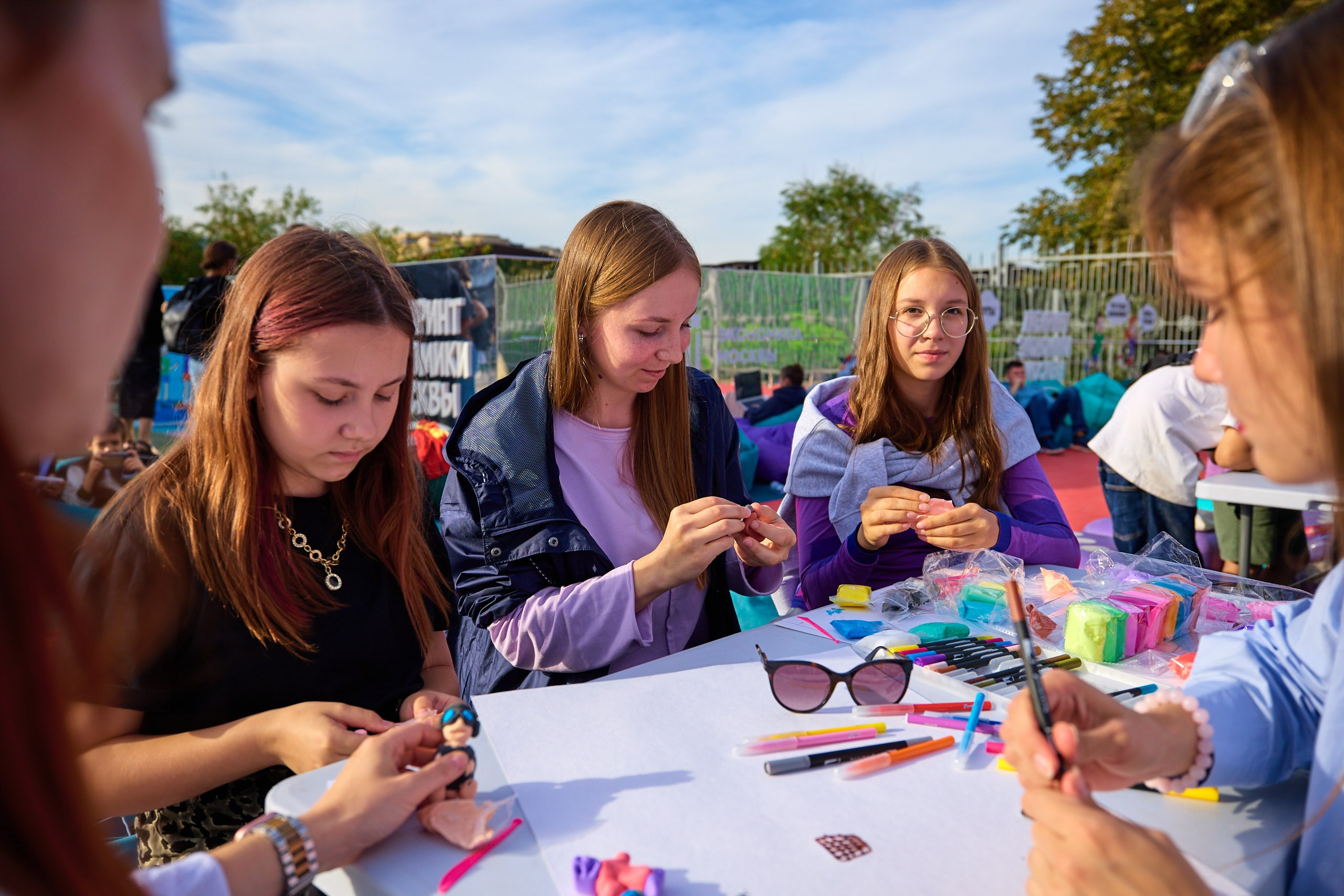 Съемка панельной дискуссии о транспорте Москвы