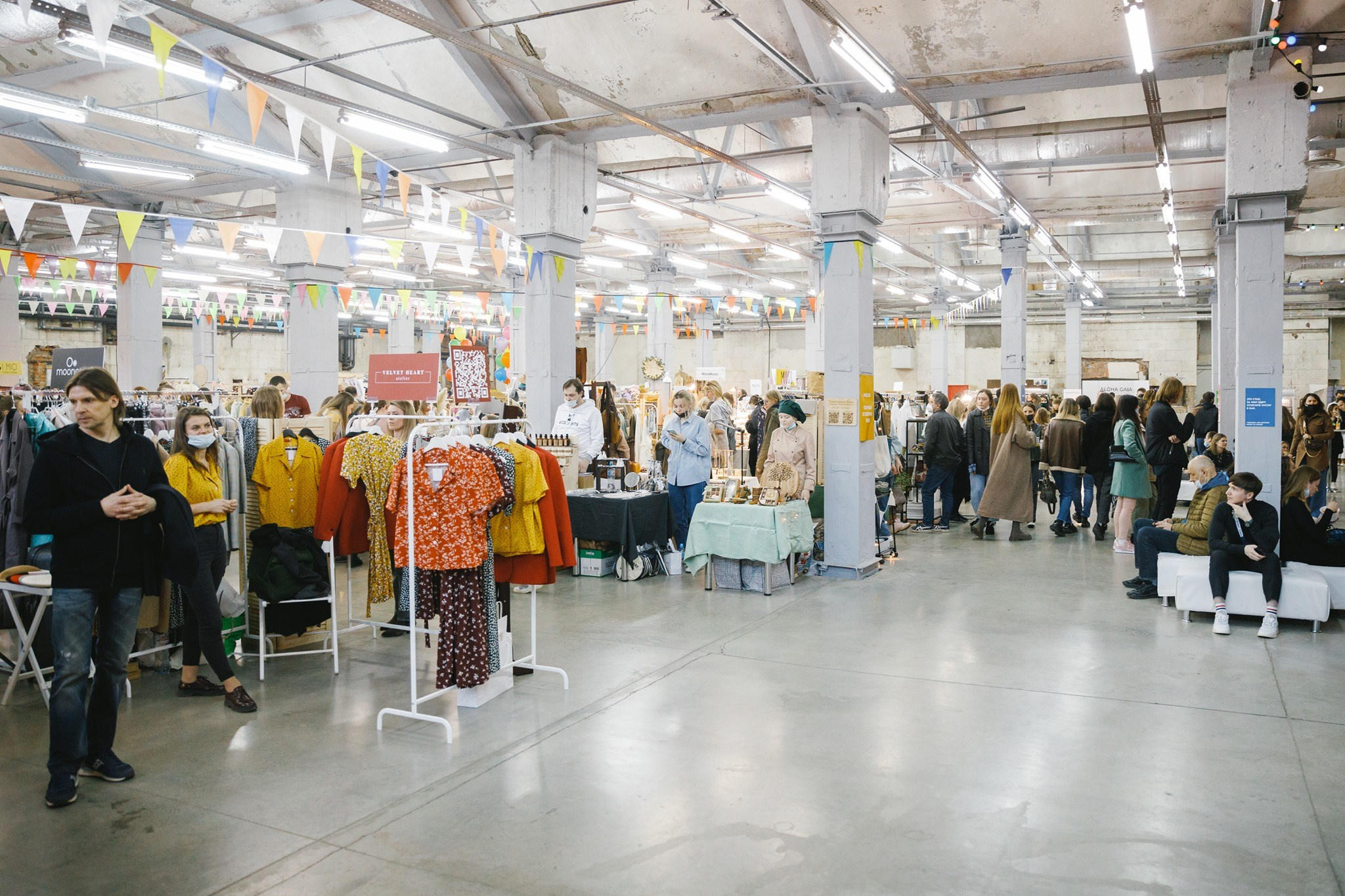 10–11 апреля 2021 на Трёхгорной мануфактуре / фото Иван Гущин. Фотоотчеты «Ламбада-маркета»