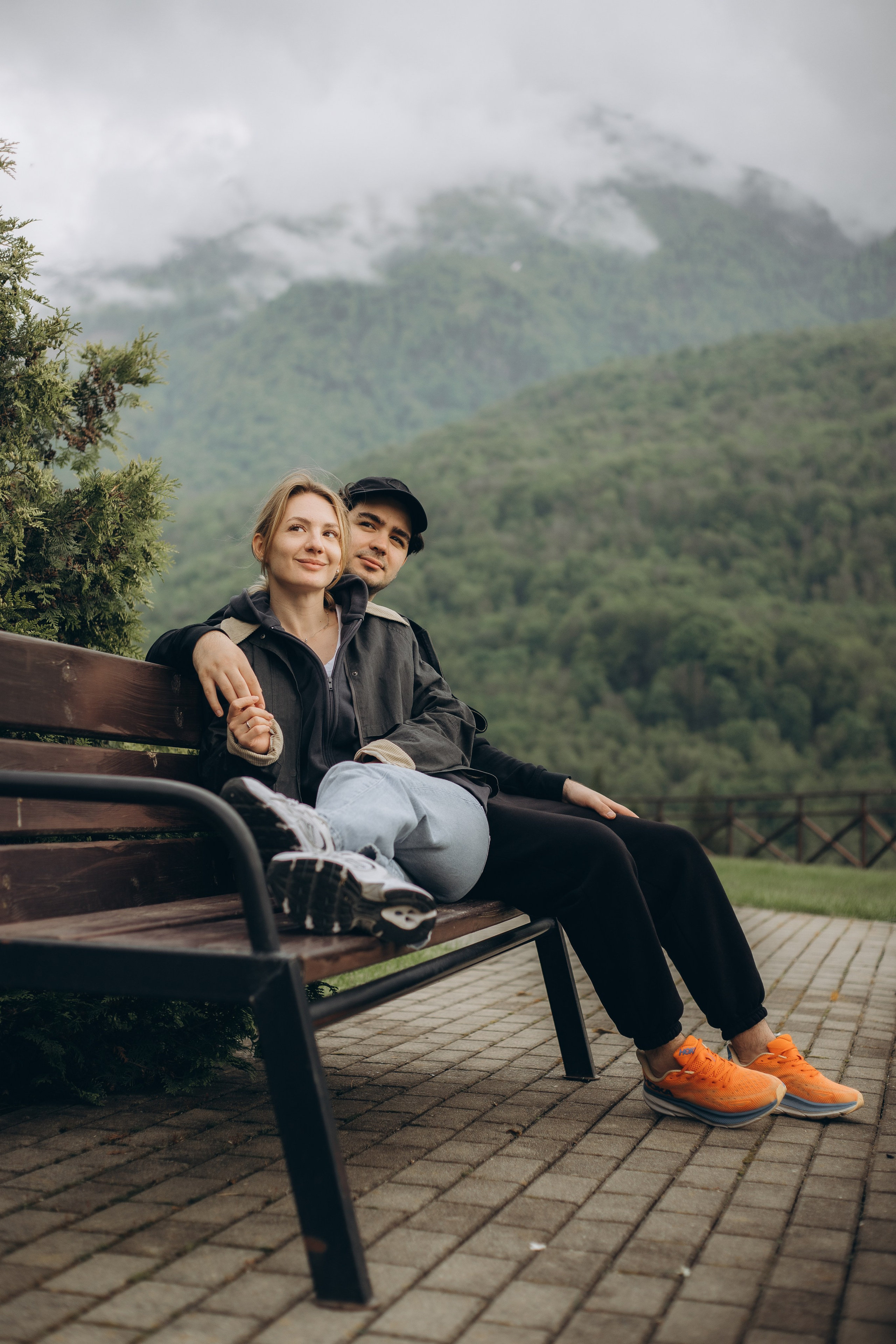 Фруктовый сад. Семейный и свадебный фотограф Сочи Адлер Сириус Красная поляна