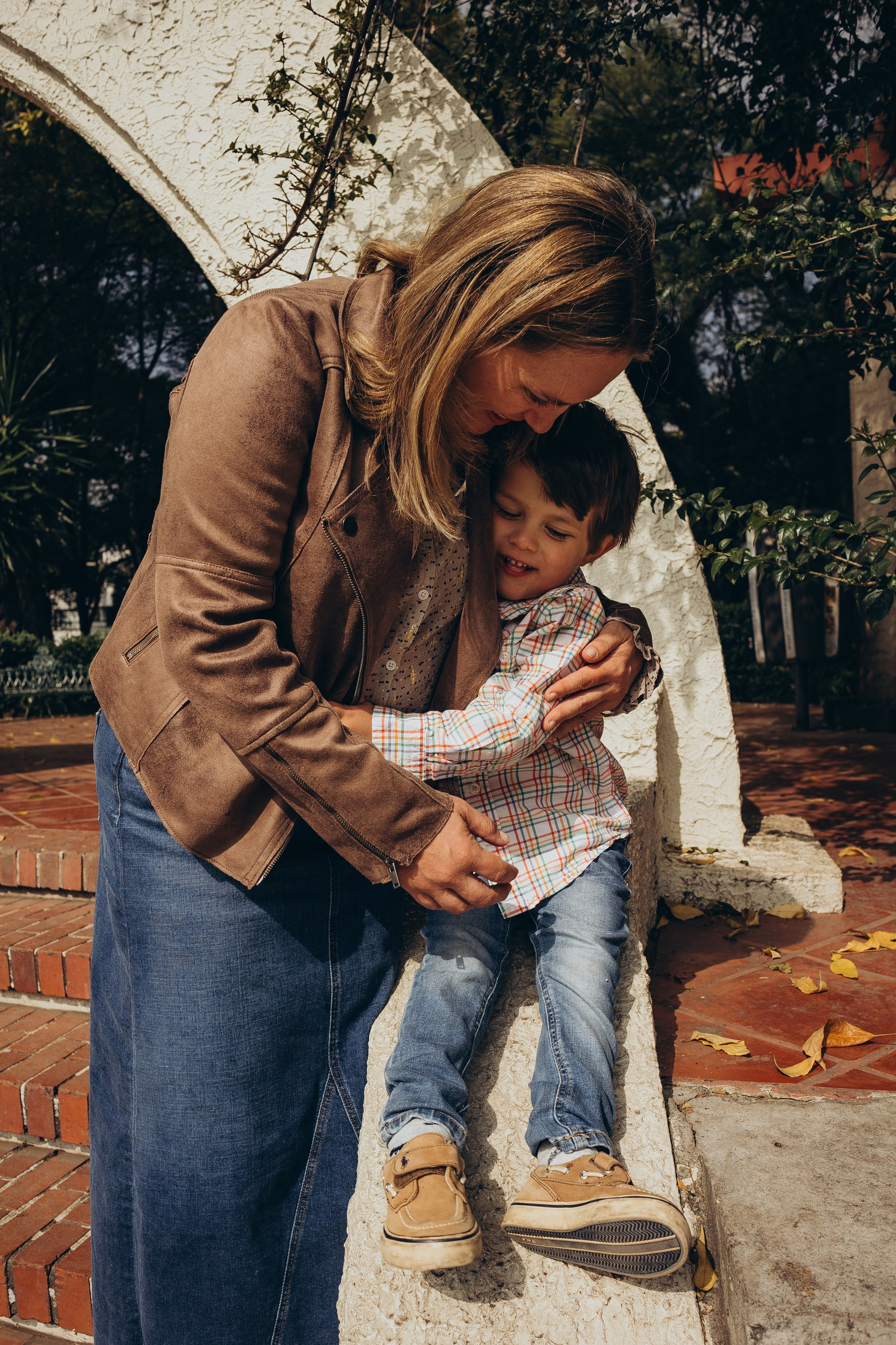 Sesión de fotos de mama e hijo en el Parque México, Condesa, Ciudad de México. Ирина Крохалева. Семейный фотограф в Екатеринбурге