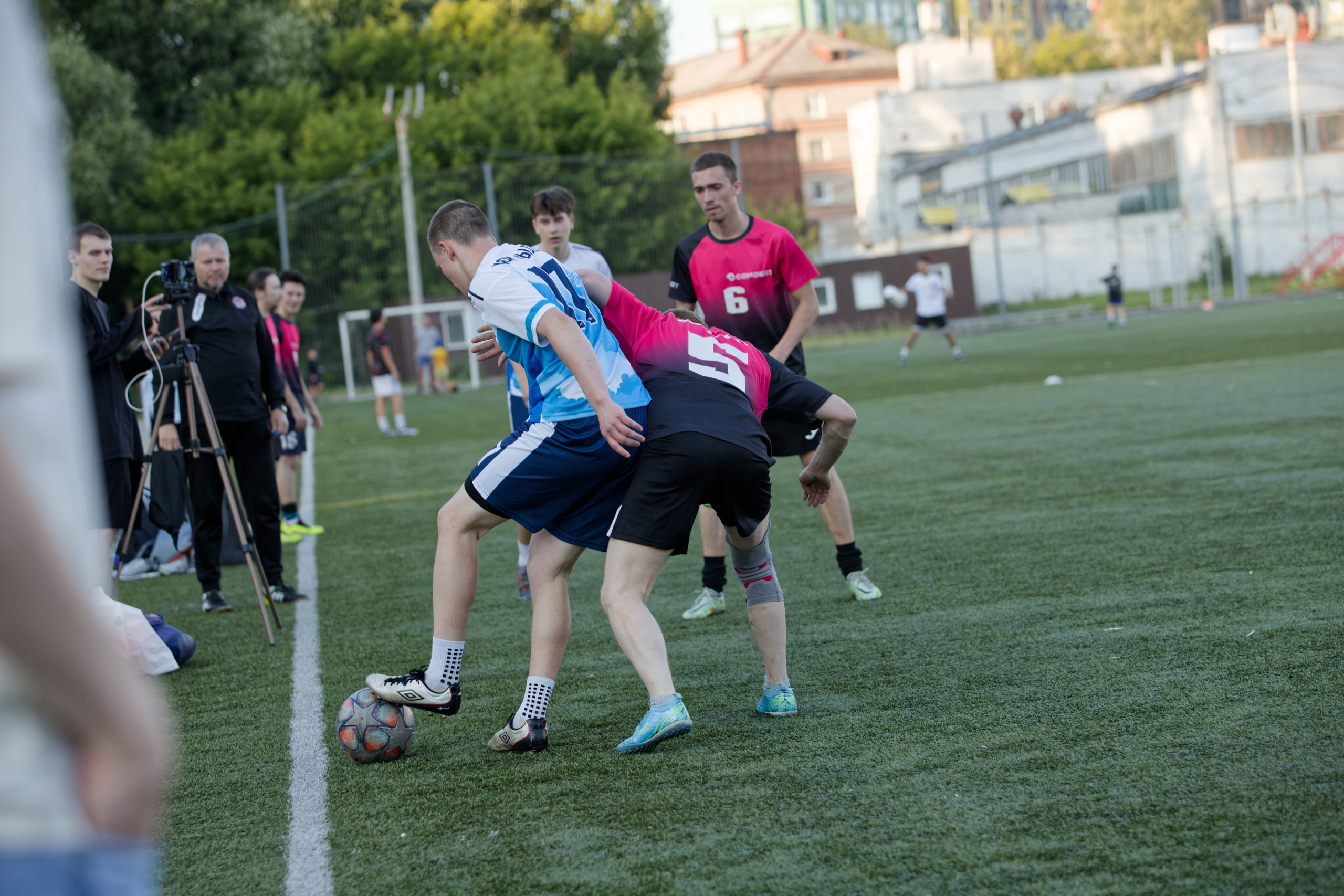 Любительская футбольная лига. Самокат-крылья. 25.06.2025. Репортажный и спортивный фотограф в г. Пермь Зильберг Павел