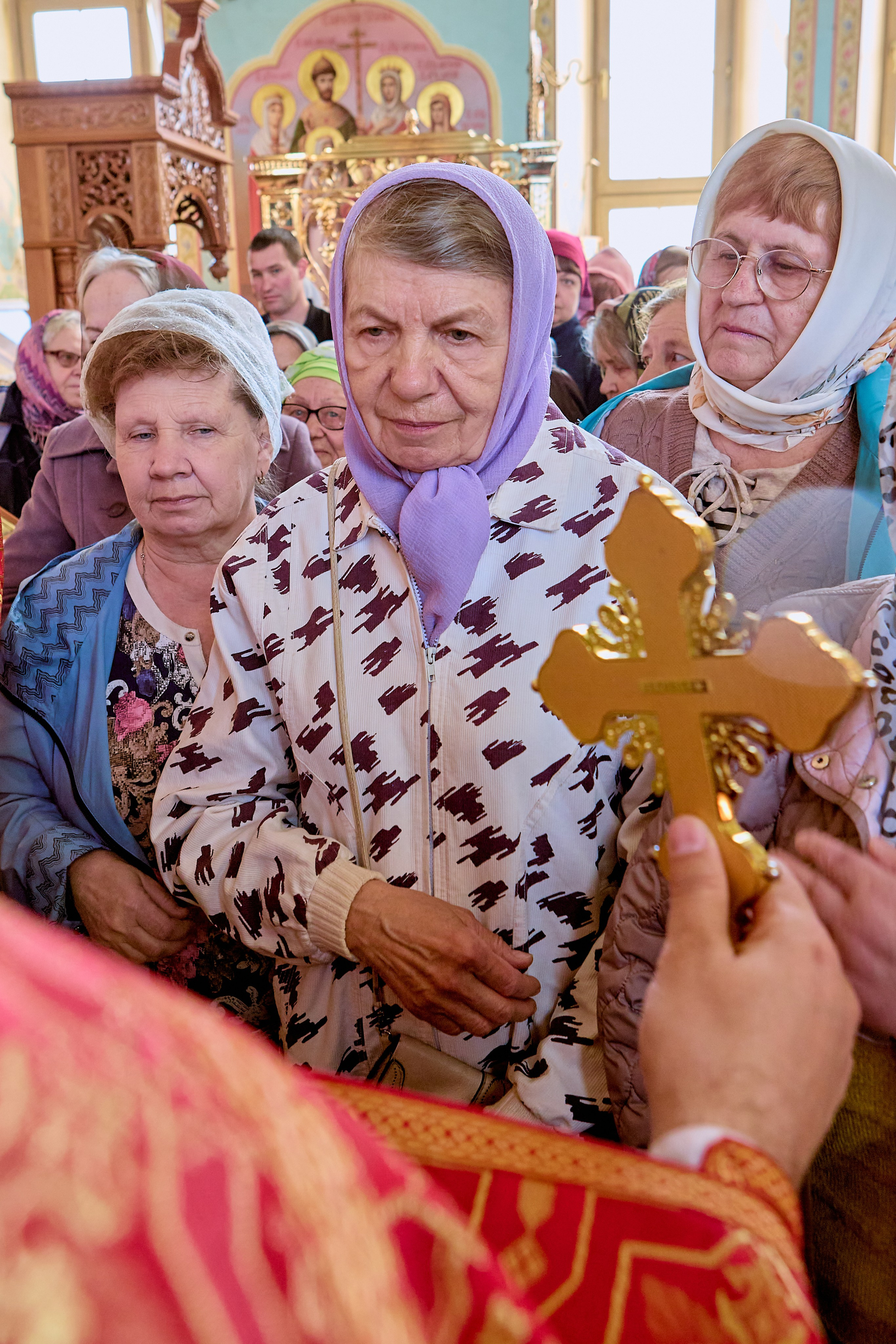 Фотографии Литургии в Праздник Святых Жен Мироносиц