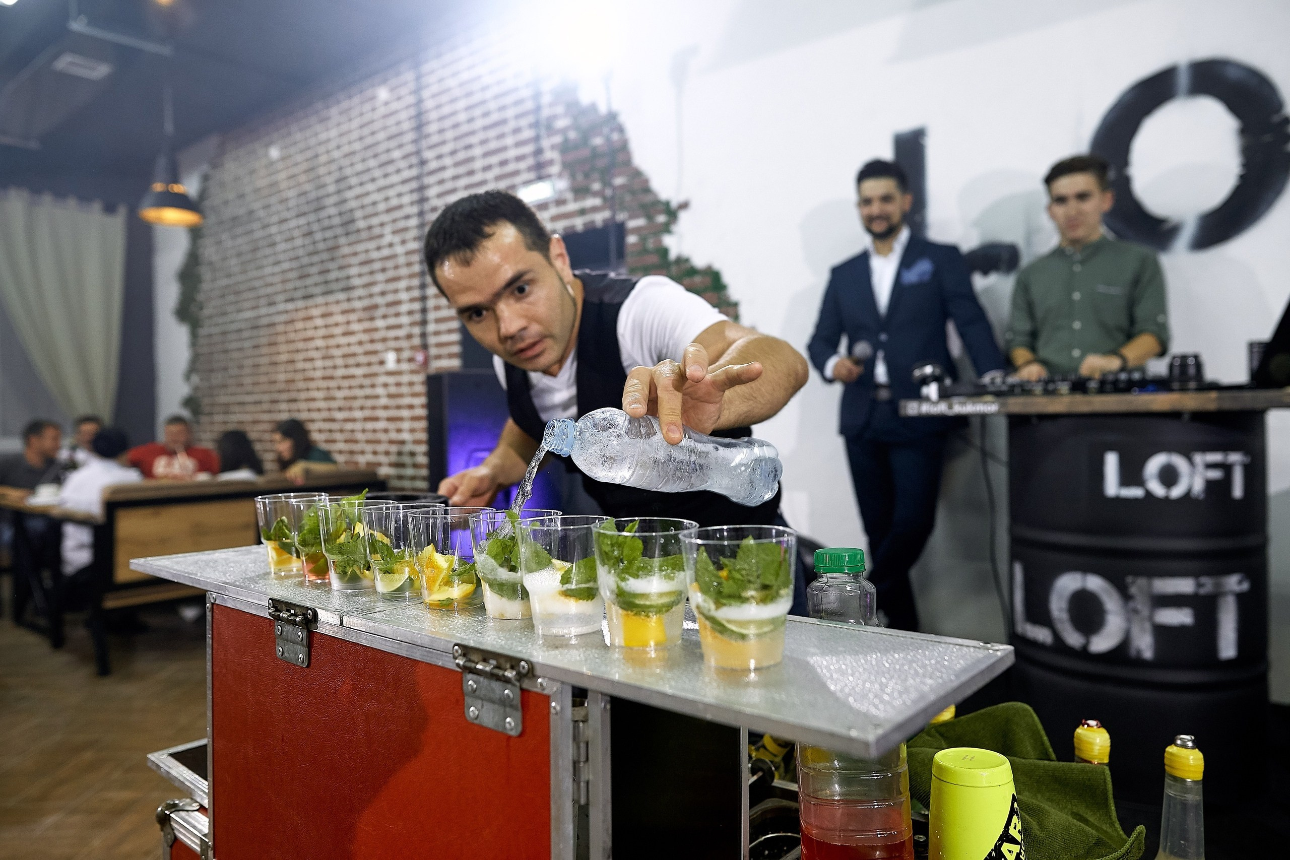 Клубы. Ваш самый лучший фотограф!