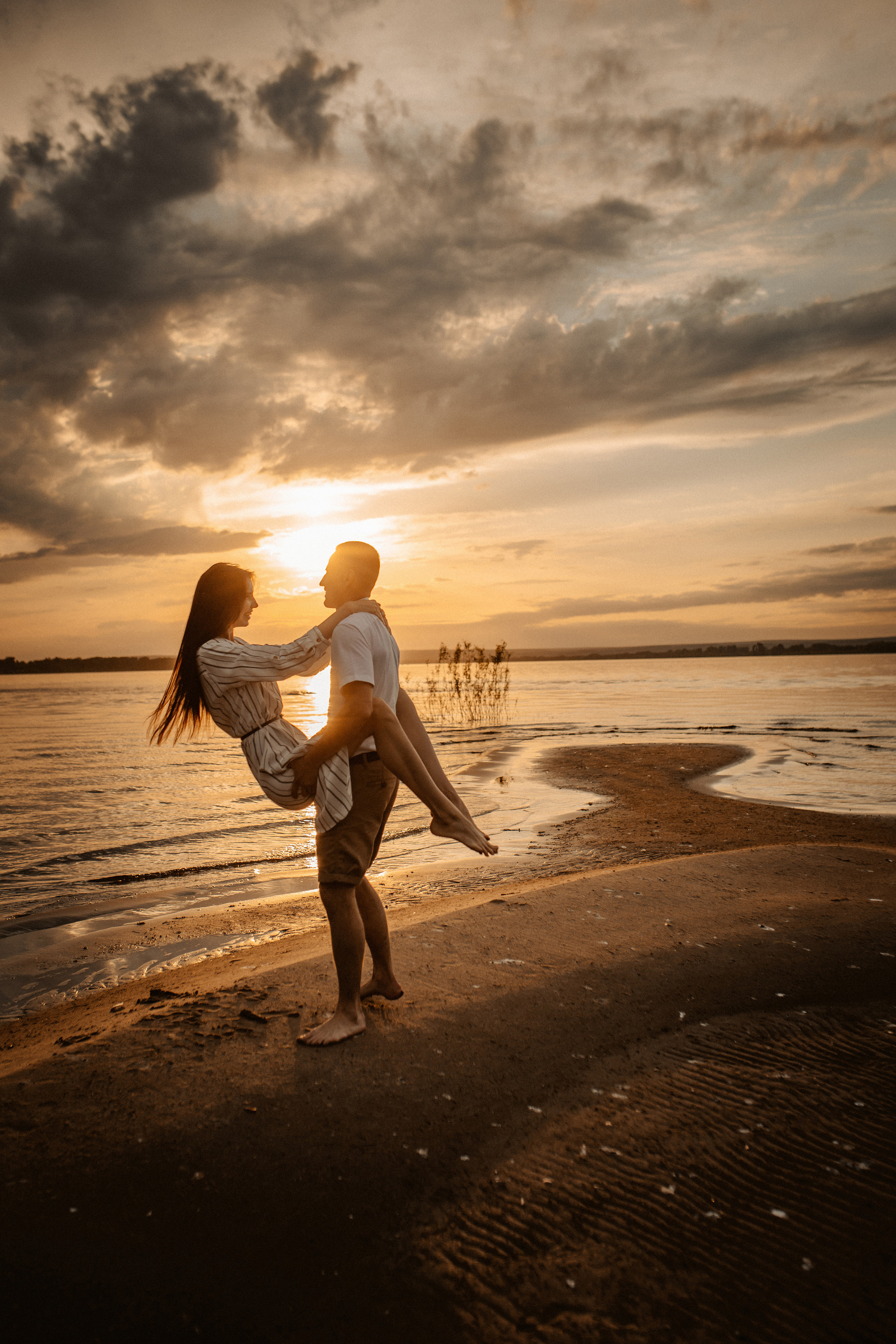 Фотосессия с катером, фотосессия на пляже, фотосессия на закате. Фотограф в Смоленске Ольга Давыдова