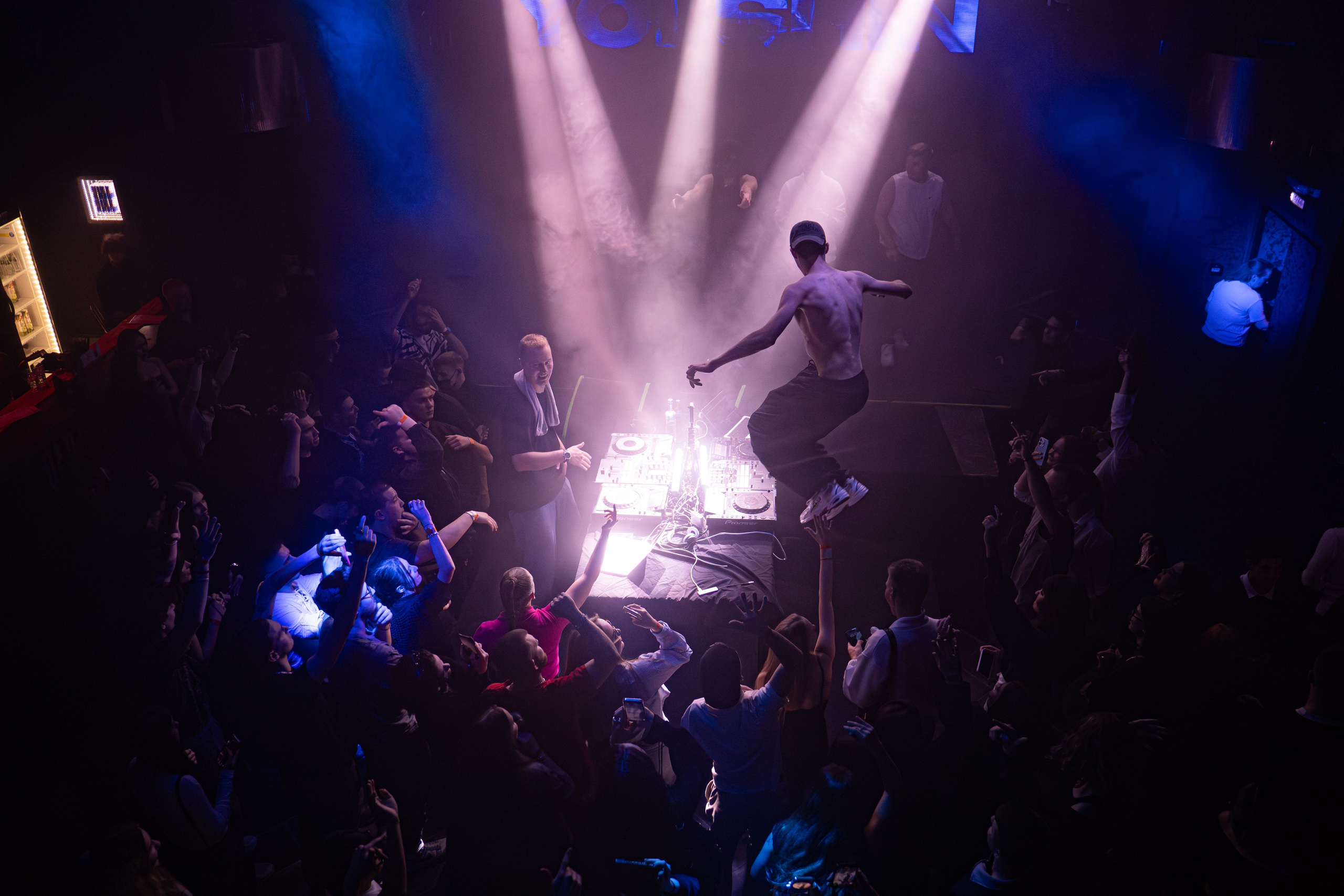 Face to face в Loona club. Фотограф в Хабаровске