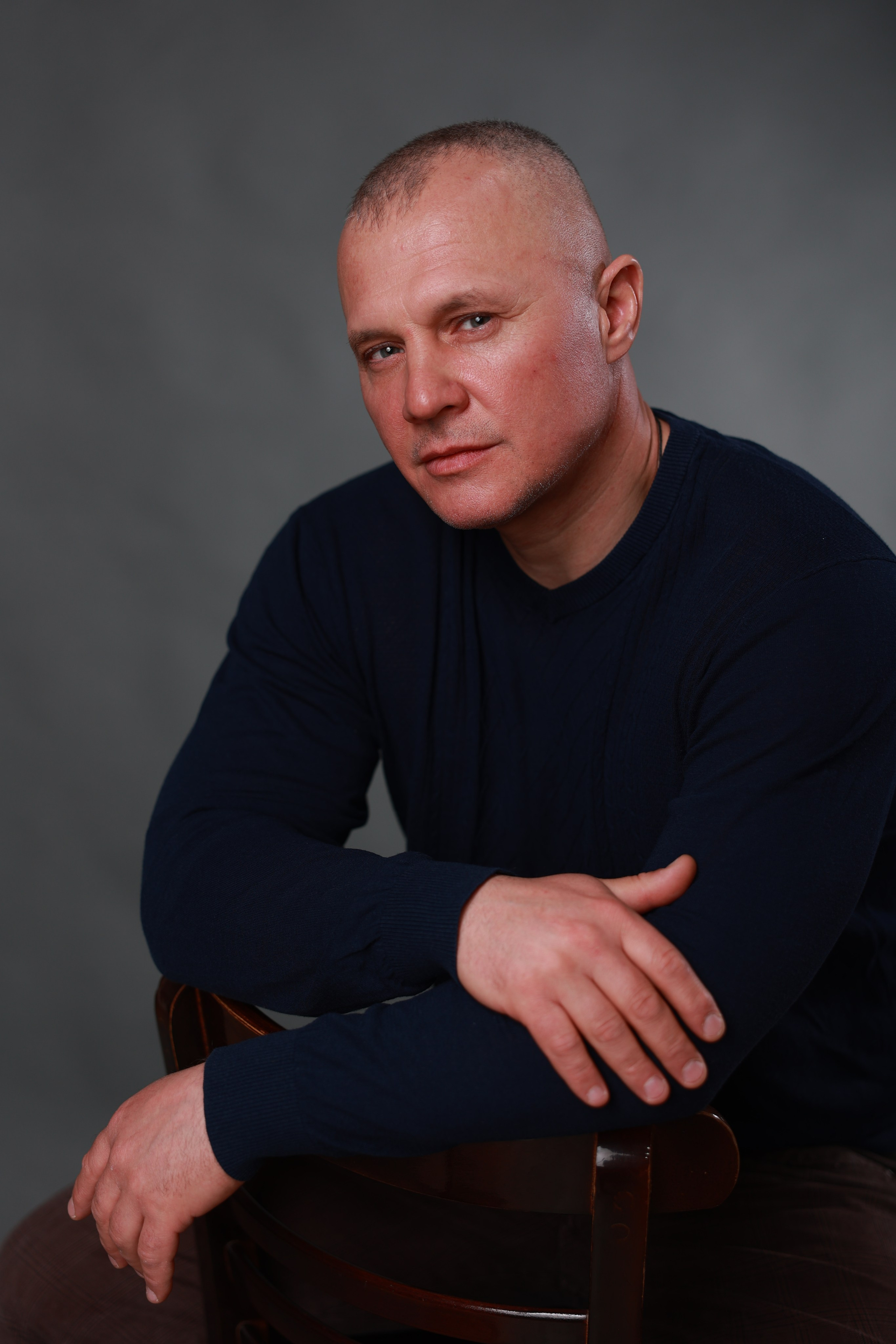 Студийная съёмка. Денис Волк актёр / модель