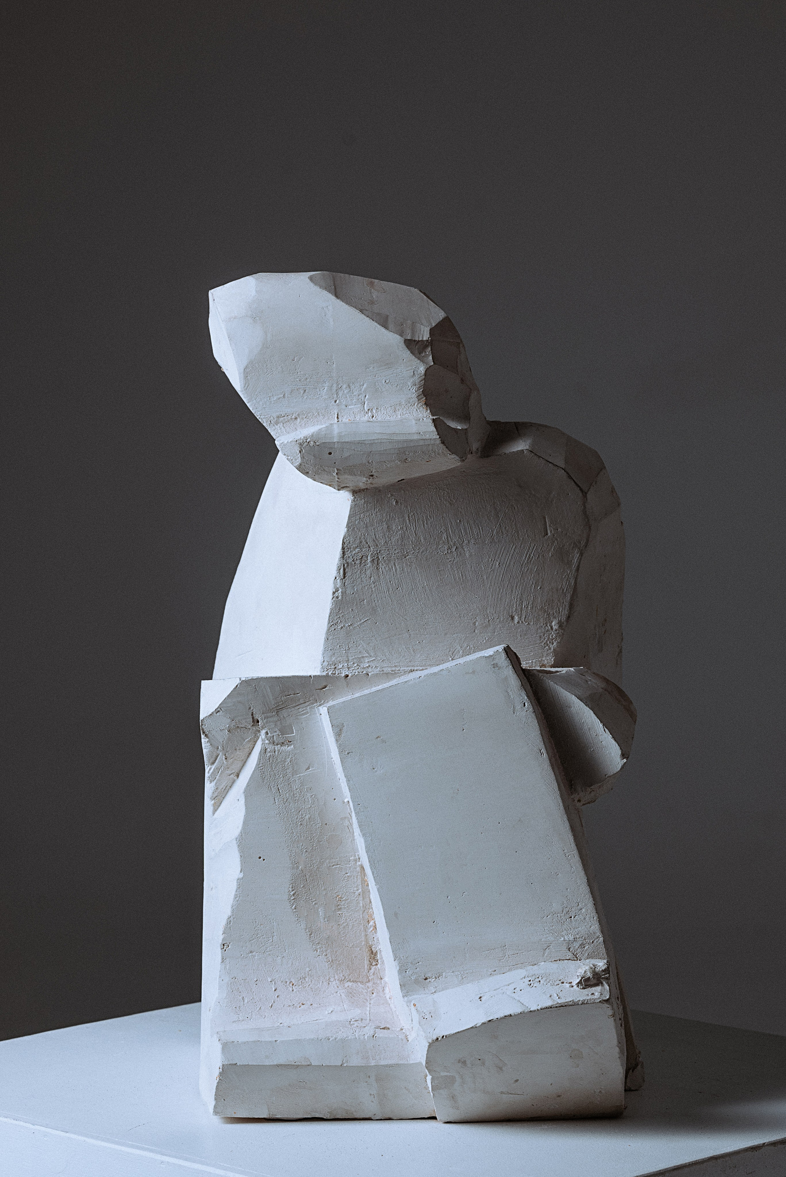 Скульптура "Валериан", 2023год, гипс 50*30*30