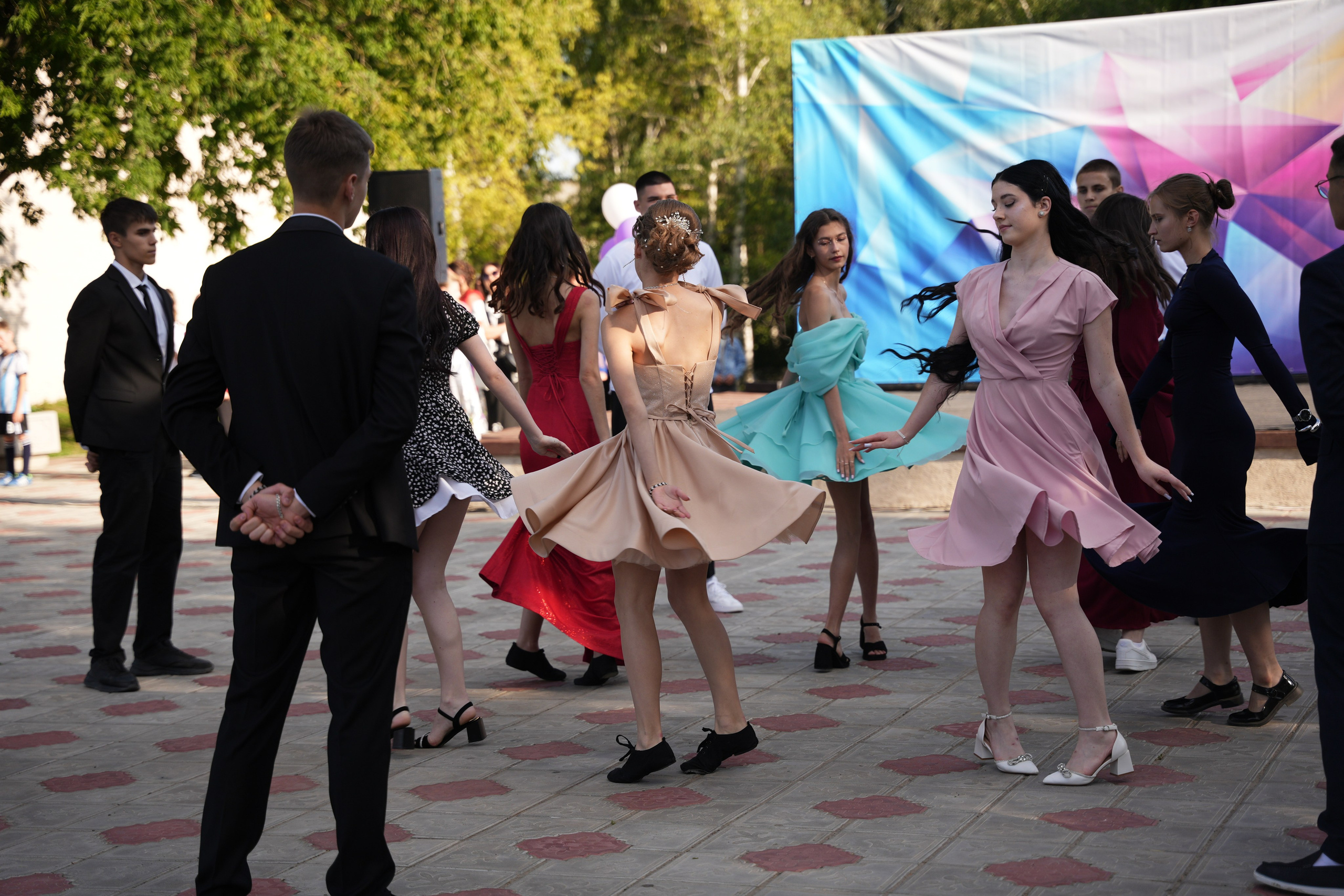 Выпускной в парке. Ольга Плаксина фотограф в Саратове