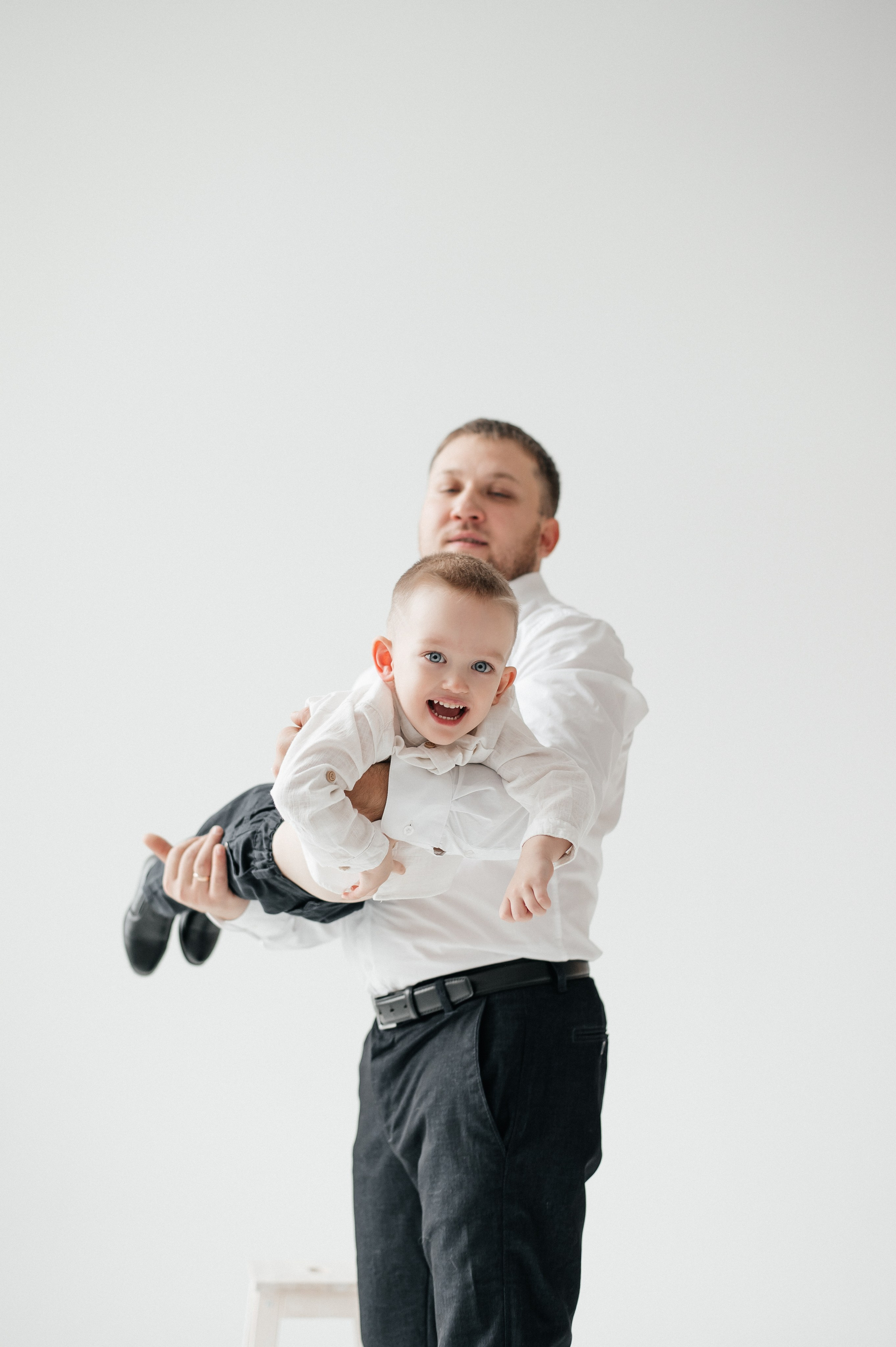 Смотреть в одну сторону. Свадебный и семейный фотограф в Красноярске Виктория Тимонина