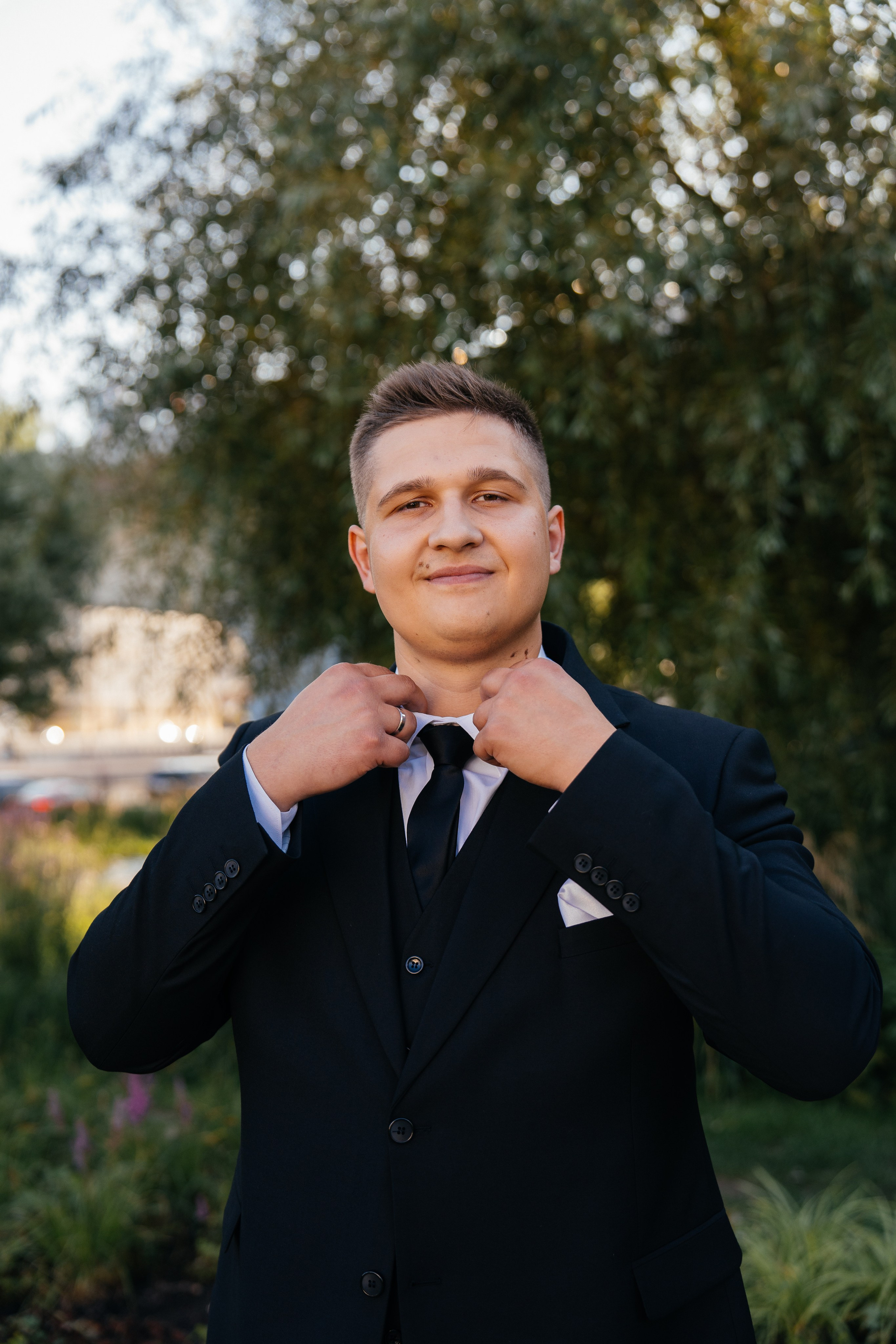 Свадебная фотосессия в Москве у высотки на Котельнической набережной. Свадебный фотограф в Москве Анна Полушина