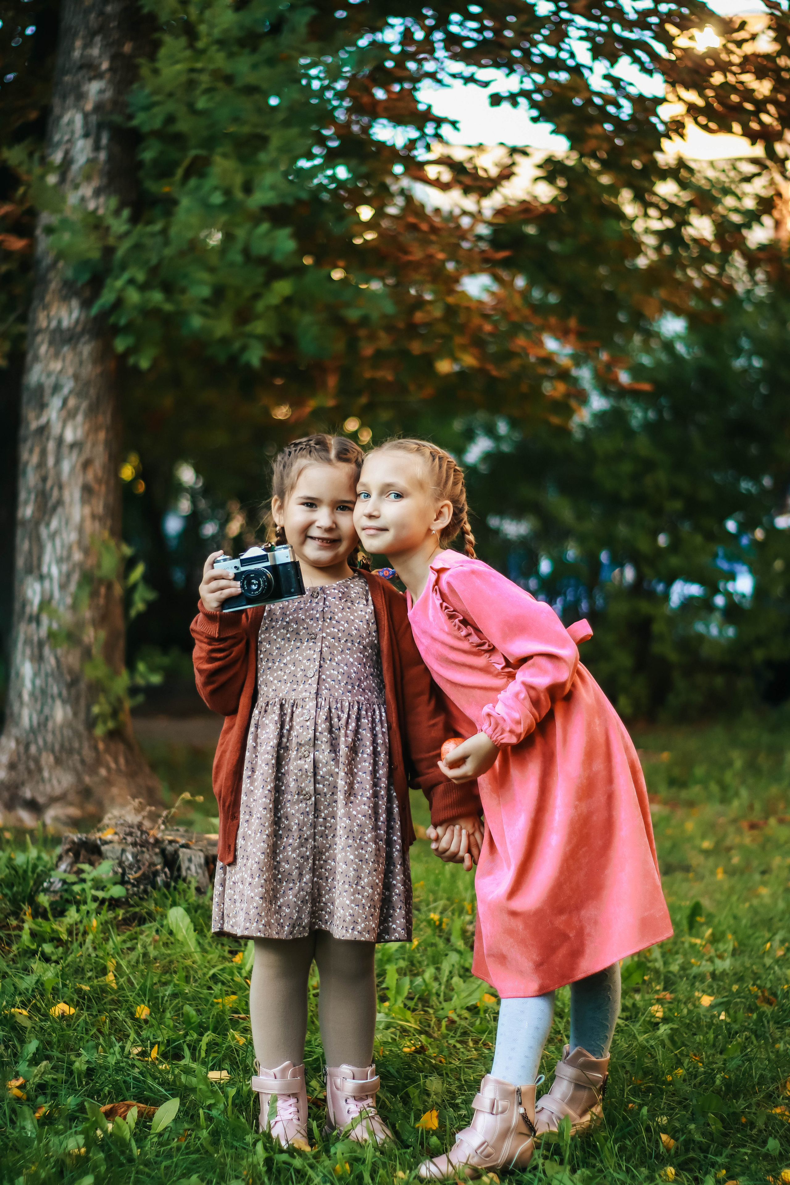 Эвелина и Алёна. Фотограф Дарья Маташкова