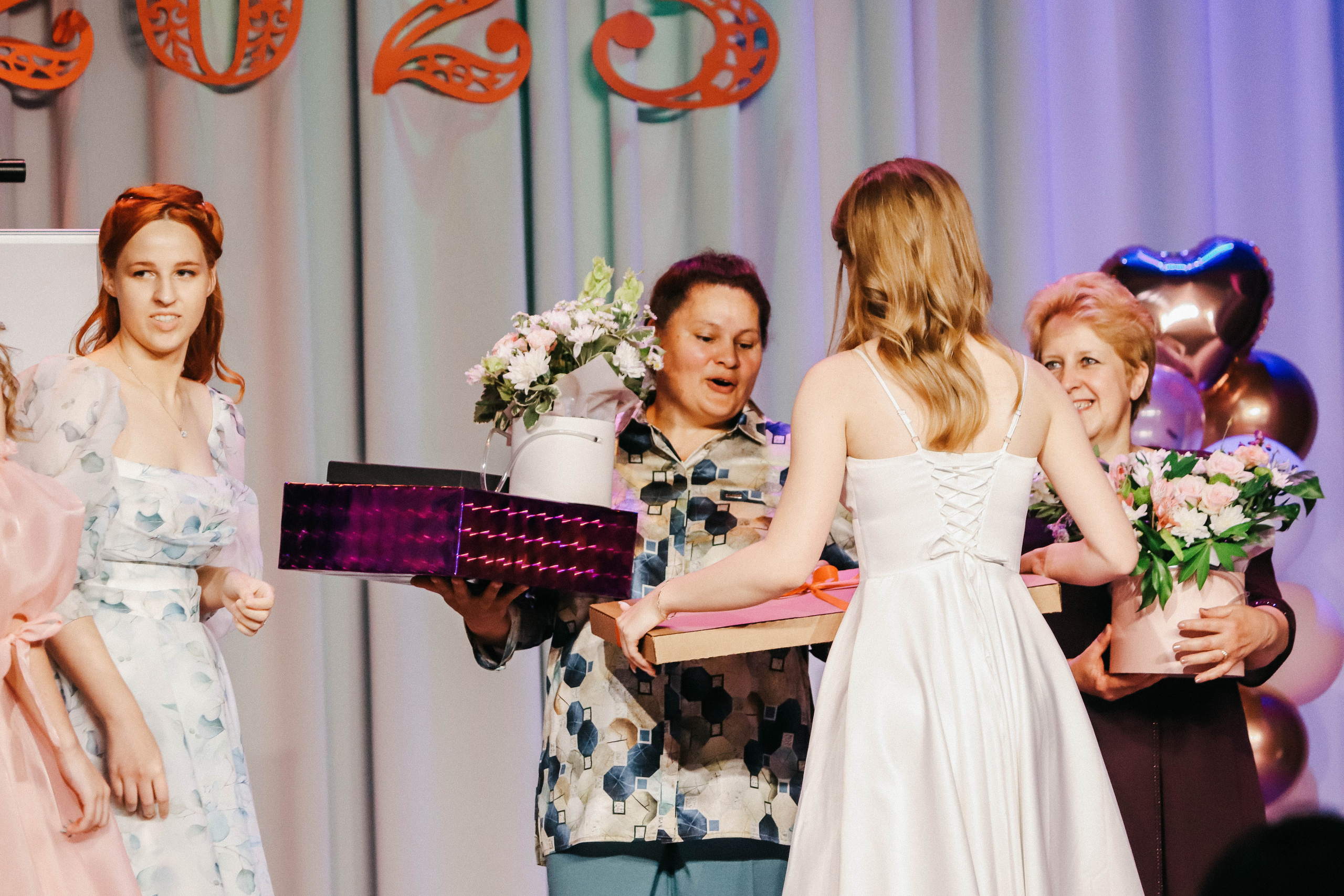 Выпускной 11 класс. Фотограф Дарья Маташкова