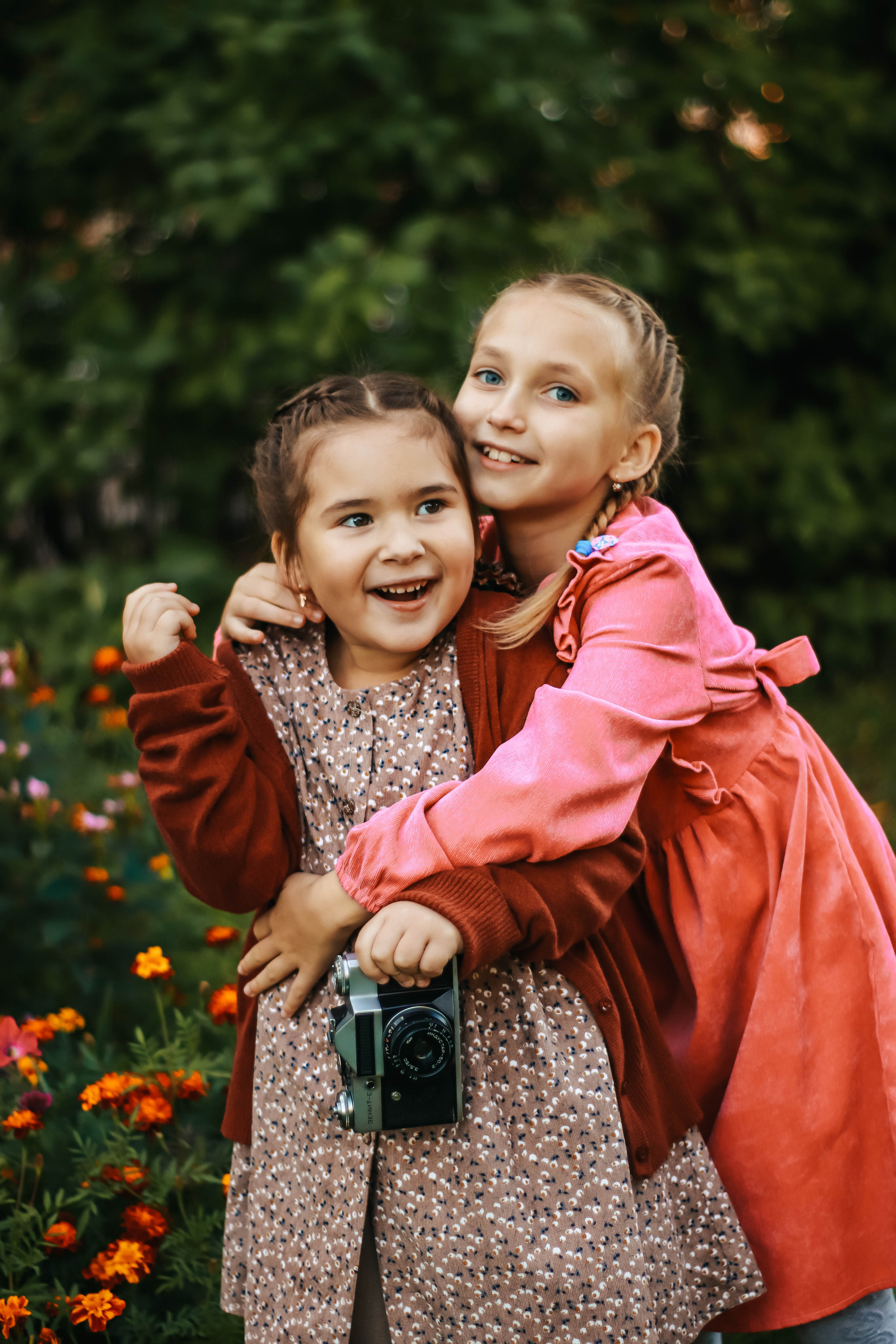 Эвелина и Алёна. Фотограф Дарья Маташкова